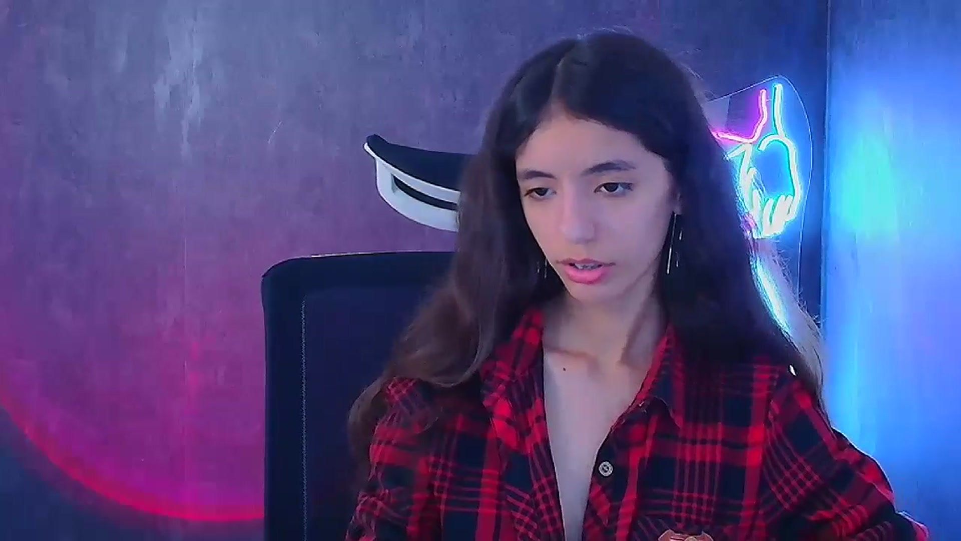 Gallery image thumbnail from Mary_lo01's myfreecams stream on, 09/13/2024, 22:21 image 16 of 20