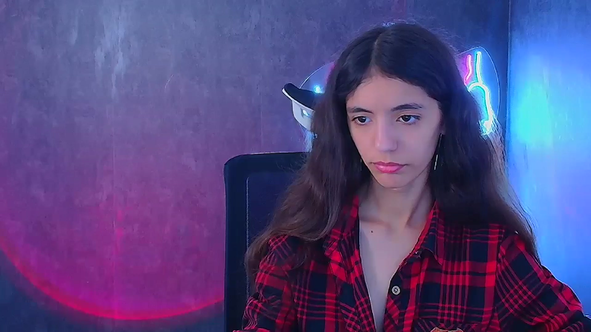 Gallery image thumbnail from Mary_lo01's myfreecams stream on, 09/13/2024, 22:21 image 17 of 20