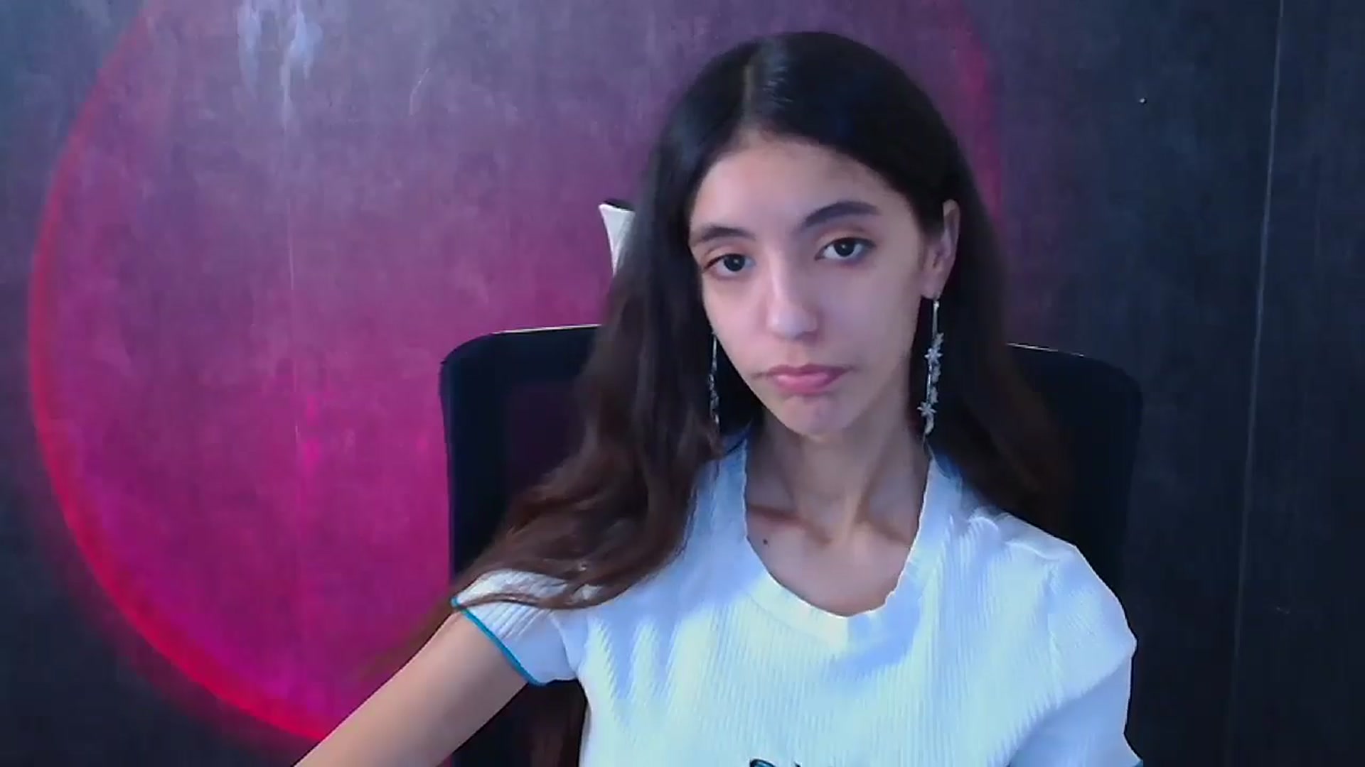 Gallery image thumbnail from Mary_lo01's myfreecams stream on, 12/25/2024, 13:51 image 16 of 20