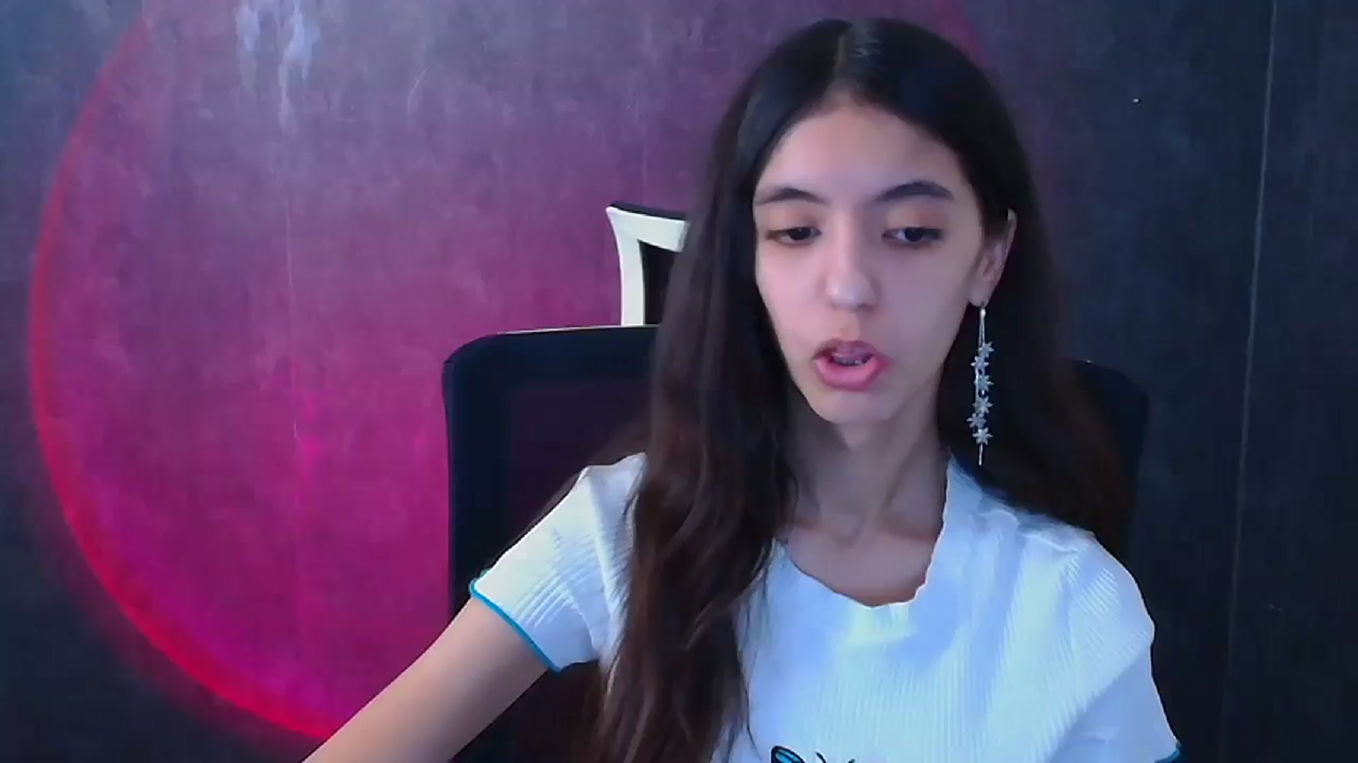 Gallery image thumbnail from Mary_lo01's myfreecams stream on, 12/25/2024, 13:51 image 13 of 20