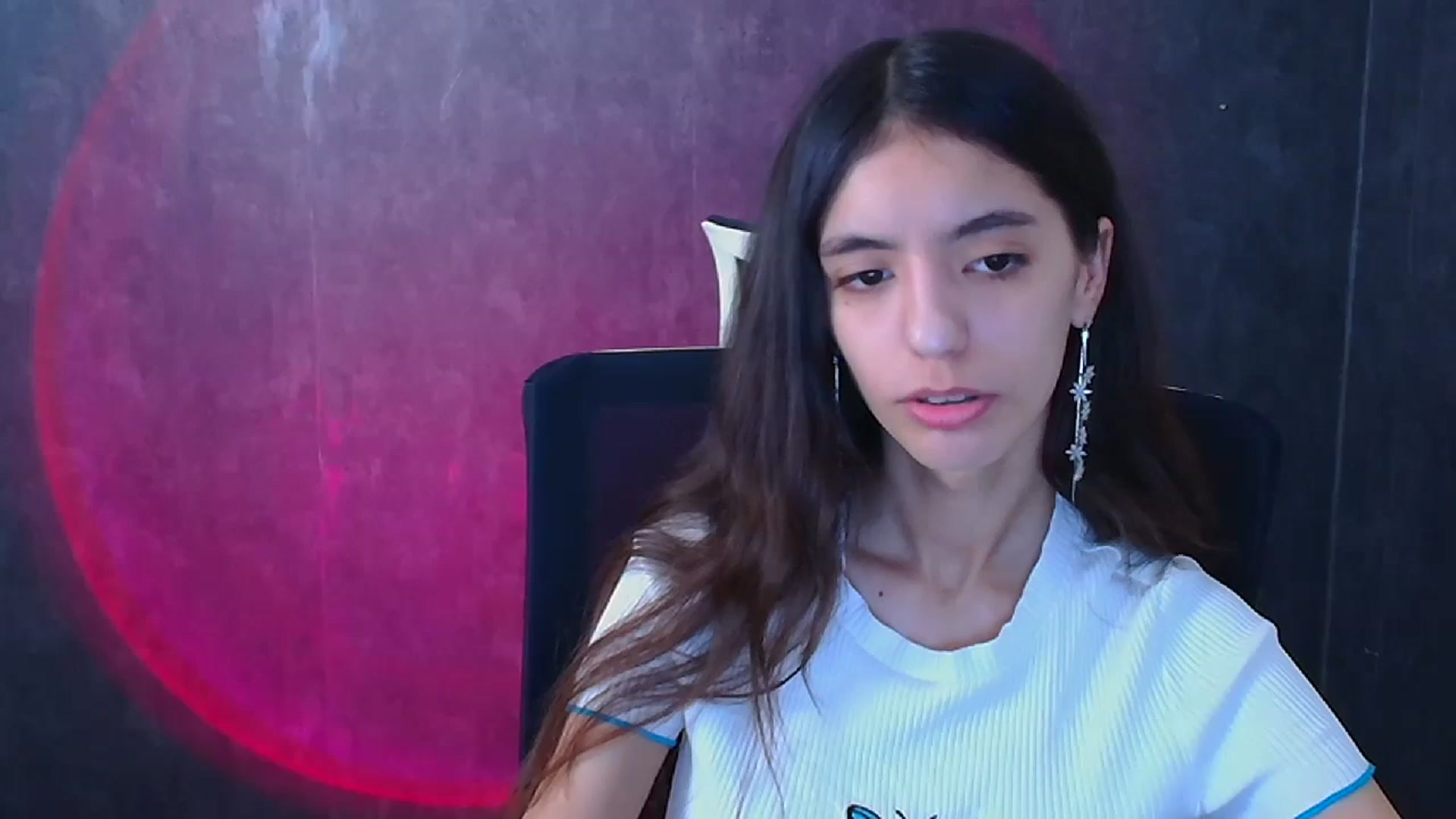 Gallery image thumbnail from Mary_lo01's myfreecams stream on, 12/25/2024, 14:36 image 9 of 20