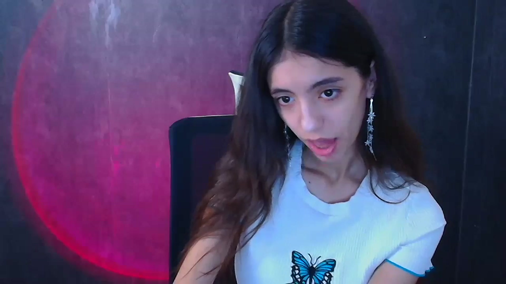 Gallery image thumbnail from Mary_lo01's myfreecams stream on, 12/25/2024, 14:36 image 15 of 20