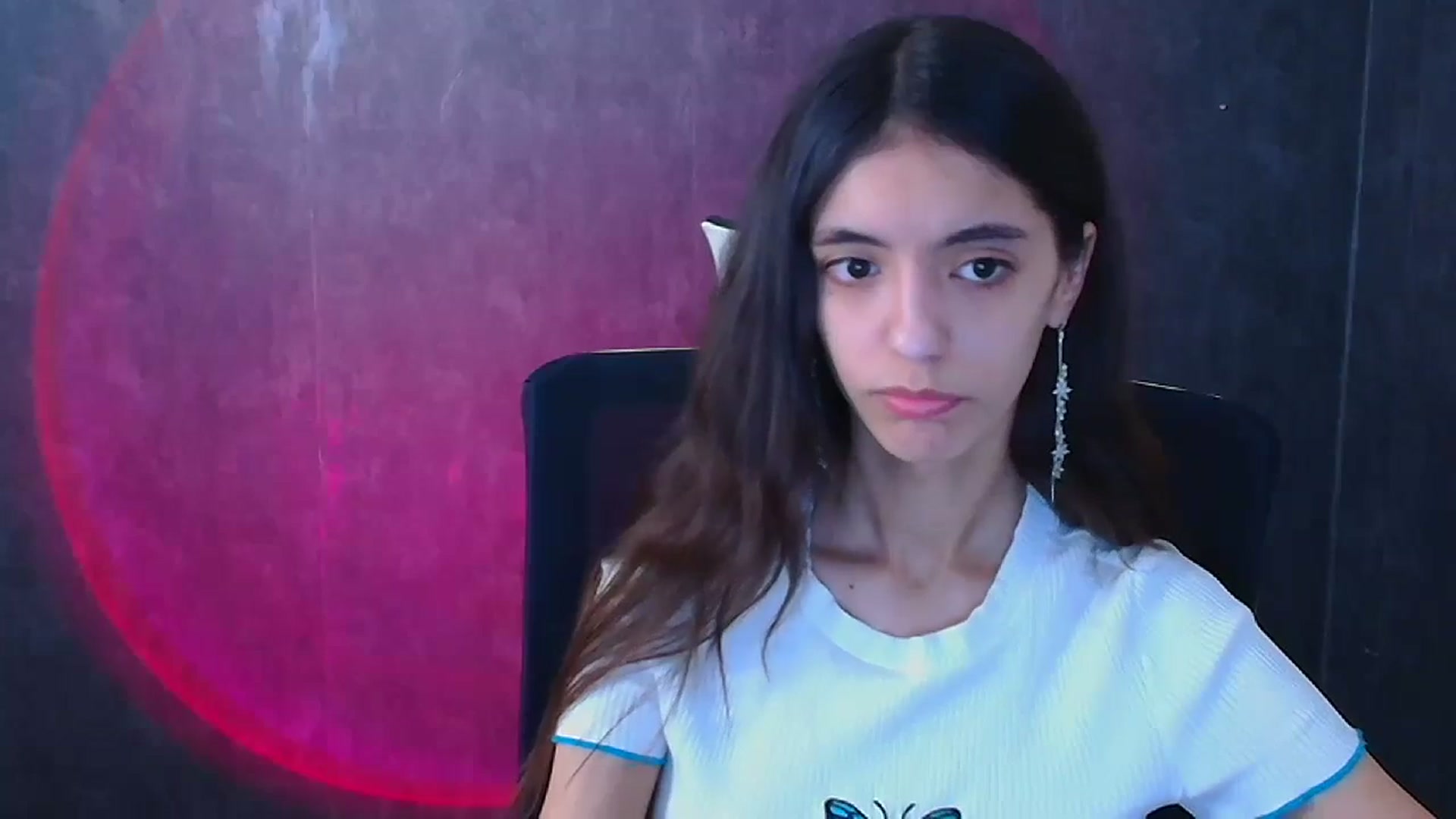 Gallery image thumbnail from Mary_lo01's myfreecams stream on, 12/25/2024, 14:36 image 6 of 20