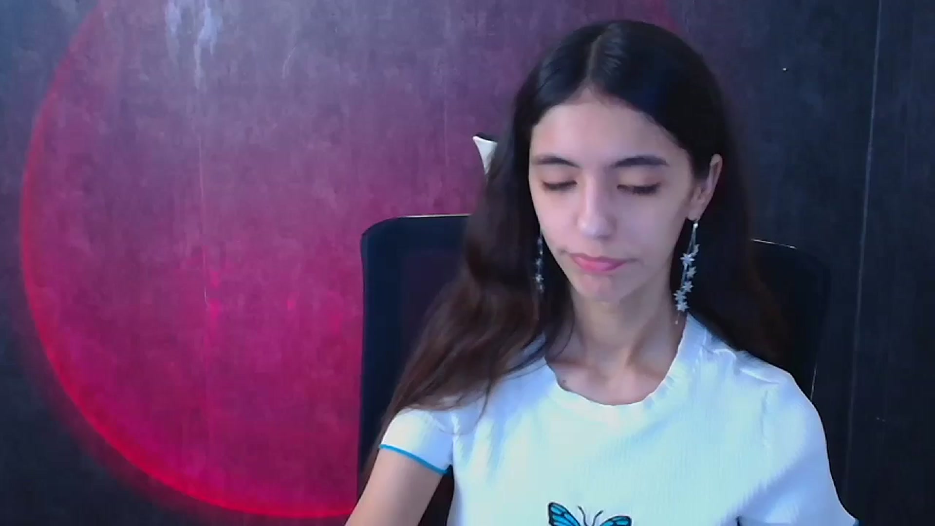 Gallery image thumbnail from Mary_lo01's myfreecams stream on, 12/25/2024, 15:53 image 18 of 20