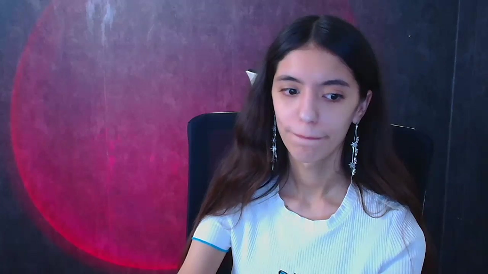 Gallery image thumbnail from Mary_lo01's myfreecams stream on, 12/25/2024, 15:53 image 15 of 20