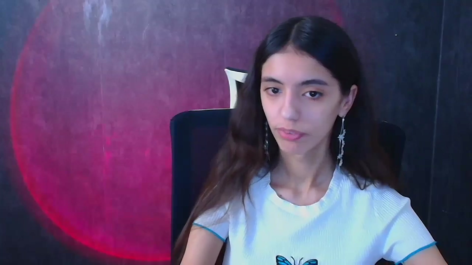 Gallery image thumbnail from Mary_lo01's myfreecams stream on, 12/25/2024, 16:19 image 12 of 20