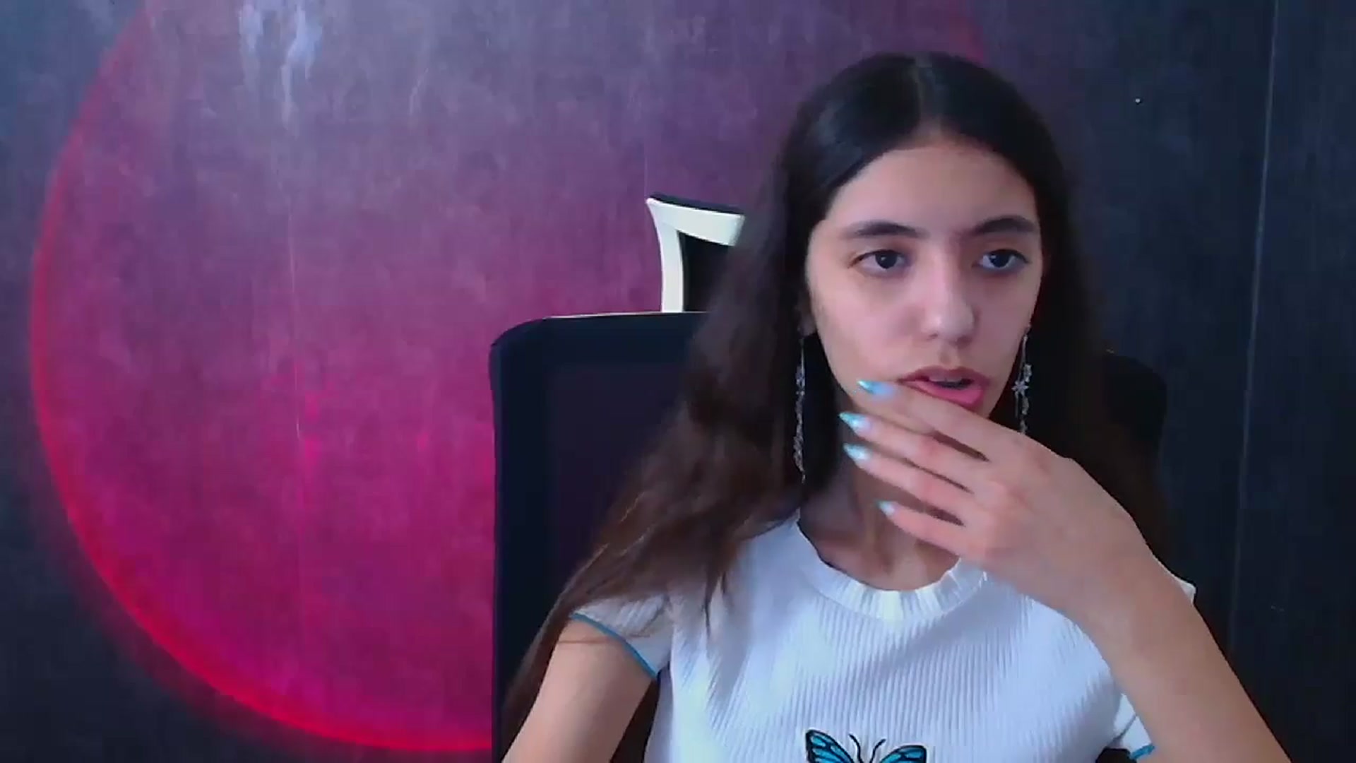 Gallery image thumbnail from Mary_lo01's myfreecams stream on, 12/25/2024, 16:19 image 4 of 20