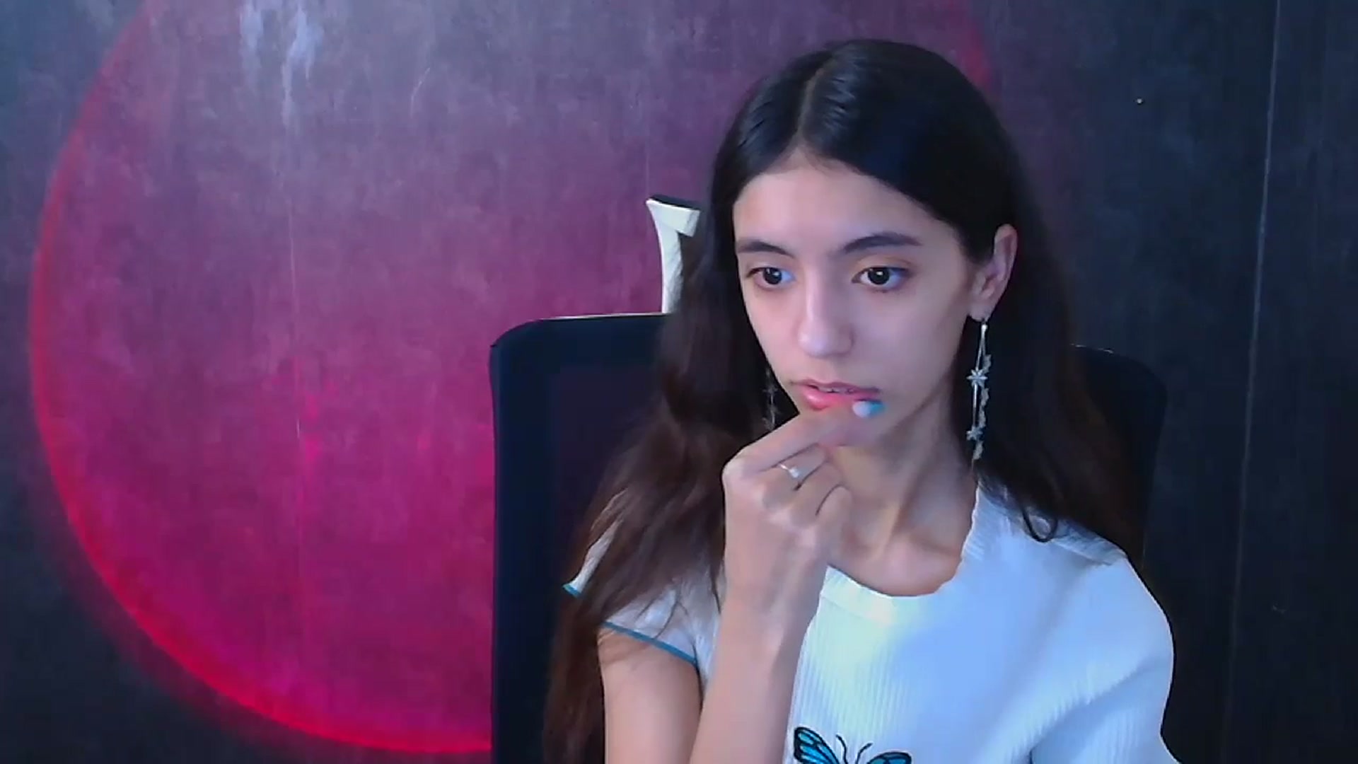 Gallery image thumbnail from Mary_lo01's myfreecams stream on, 12/25/2024, 16:19 image 2 of 20