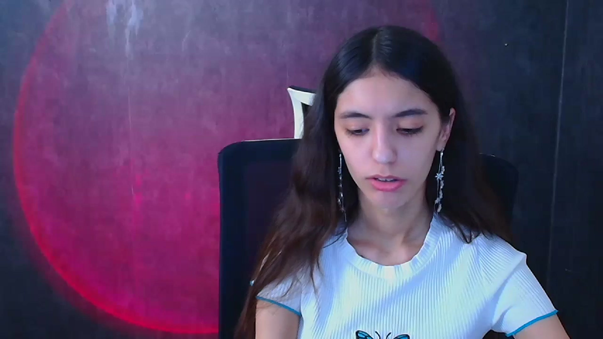 Gallery image thumbnail from Mary_lo01's myfreecams stream on, 12/25/2024, 16:19 image 6 of 20