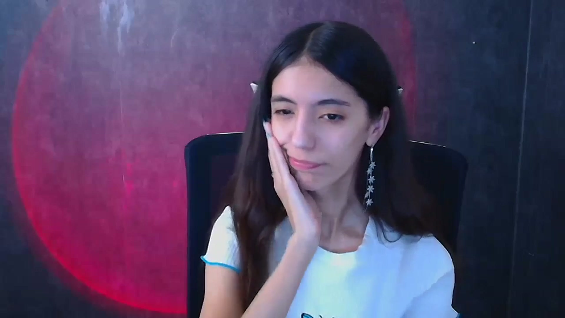 Gallery image thumbnail from Mary_lo01's myfreecams stream on, 12/25/2024, 17:13 image 14 of 20