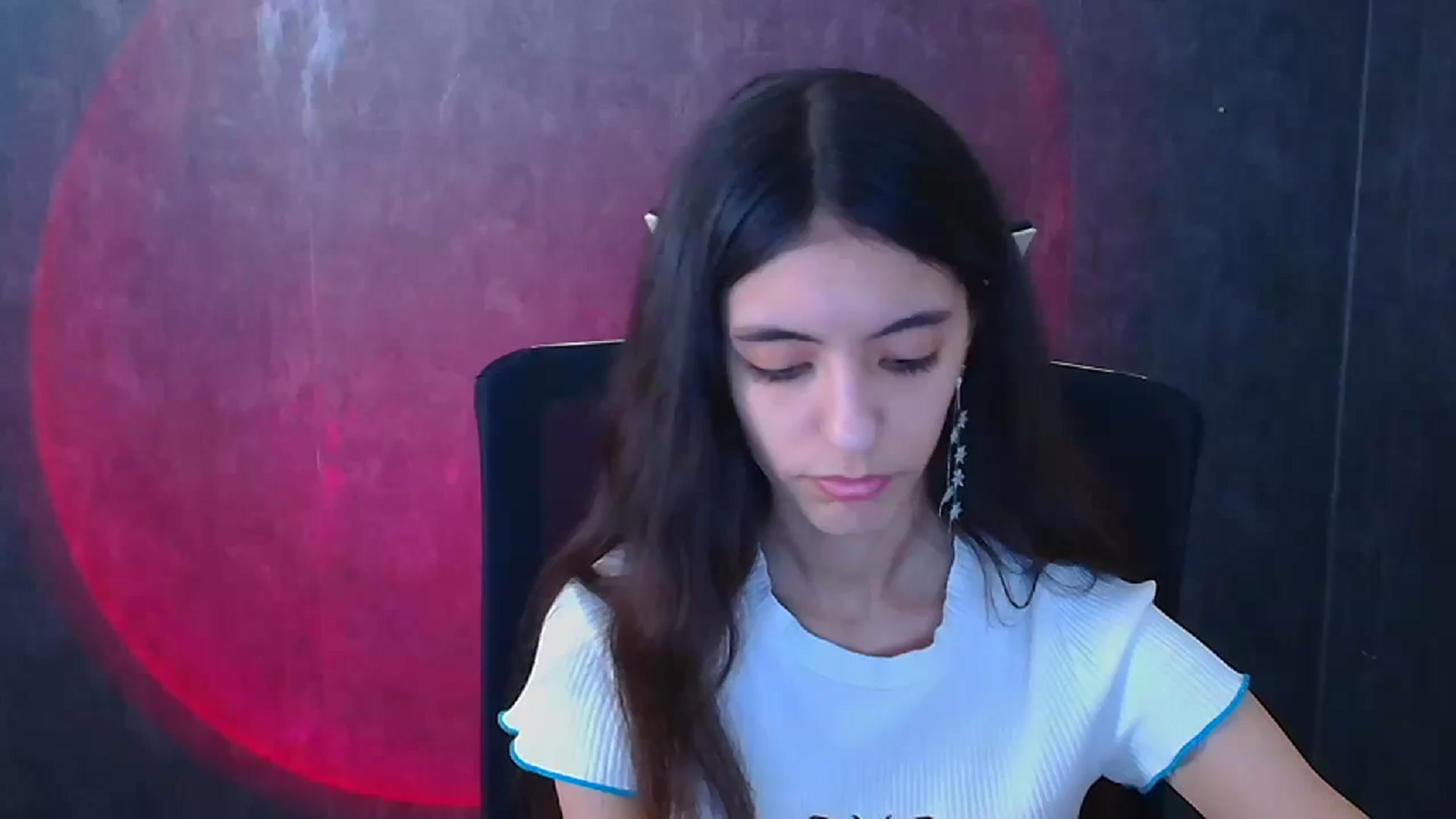 Gallery image thumbnail from Mary_lo01's myfreecams stream on, 12/25/2024, 17:13 image 20 of 20