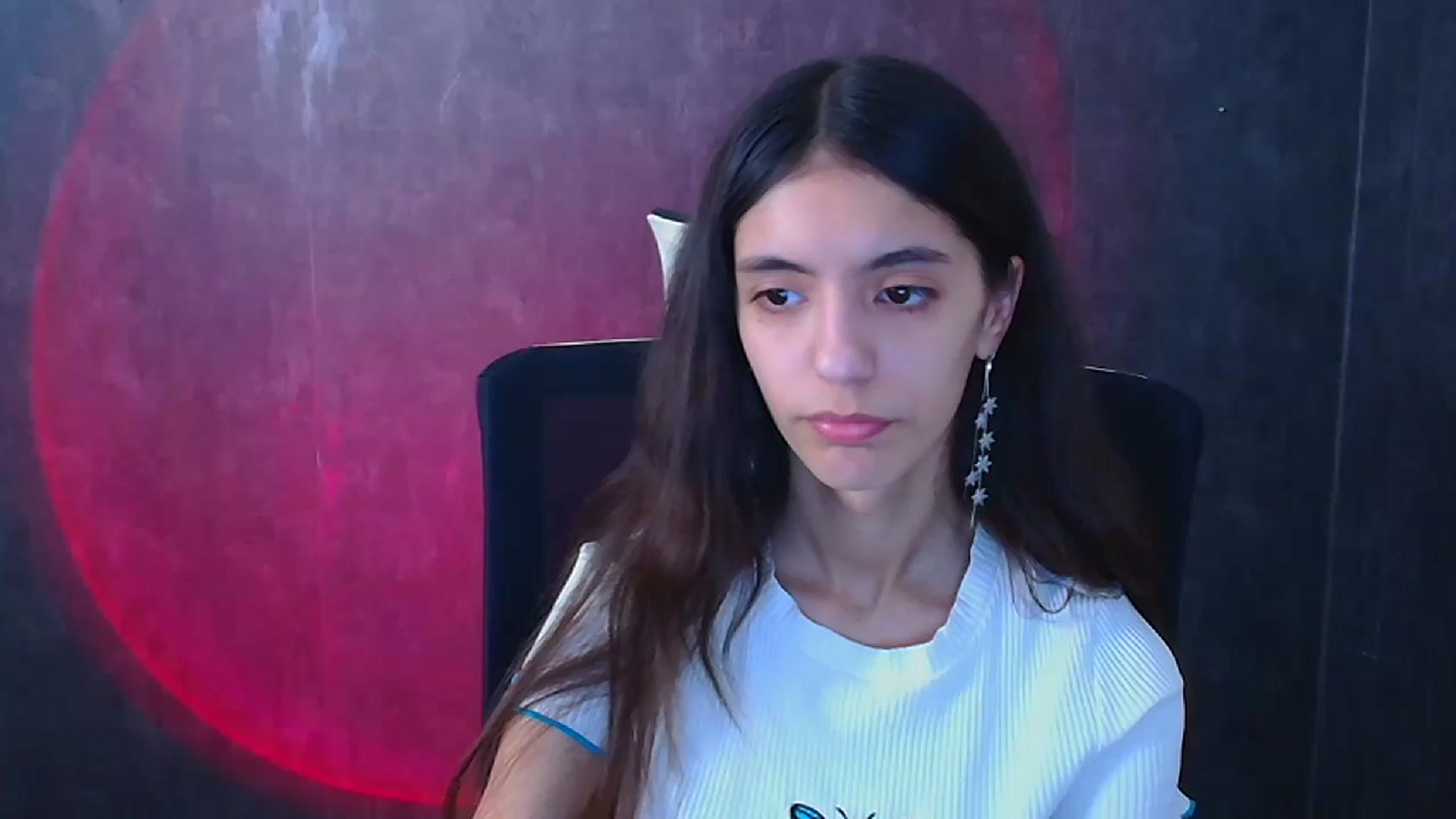 Gallery image thumbnail from Mary_lo01's myfreecams stream on, 12/25/2024, 17:13 image 6 of 20