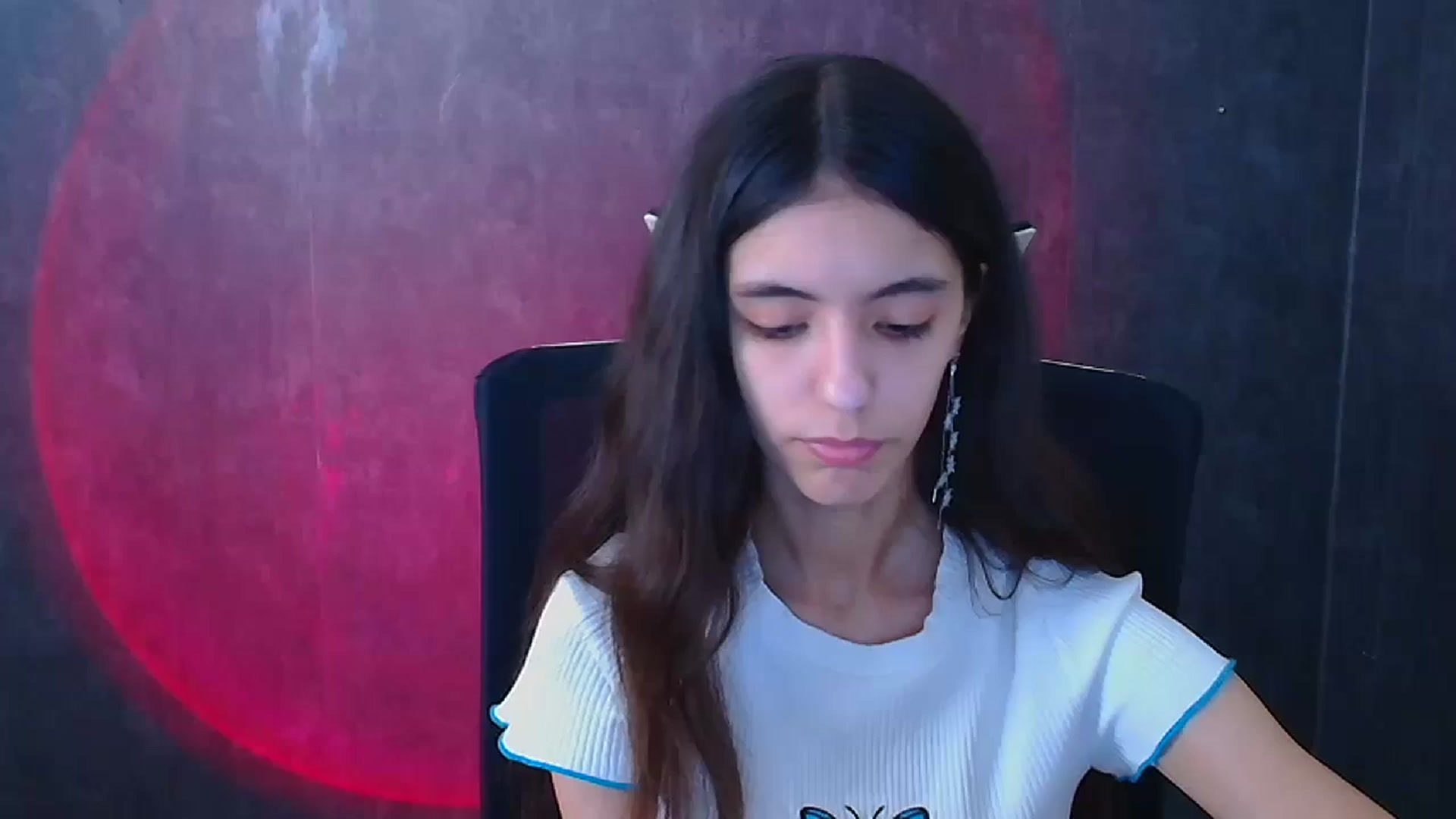 Gallery image thumbnail from Mary_lo01's myfreecams stream on, 12/25/2024, 17:13 image 19 of 20