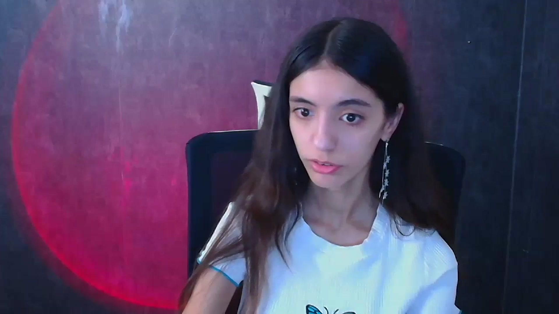 Gallery image thumbnail from Mary_lo01's myfreecams stream on, 12/25/2024, 17:13 image 9 of 20