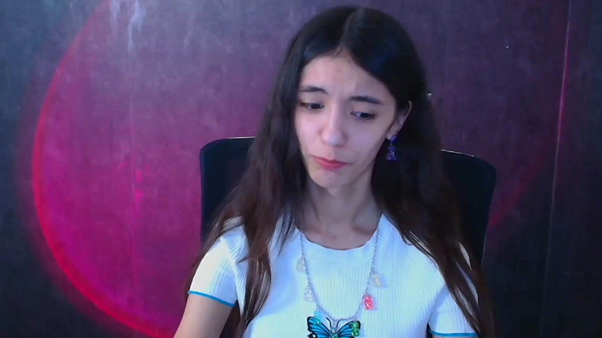 Gallery image thumbnail from Mary_lo01's myfreecams stream on, 12/26/2024, 14:01 image 6 of 20