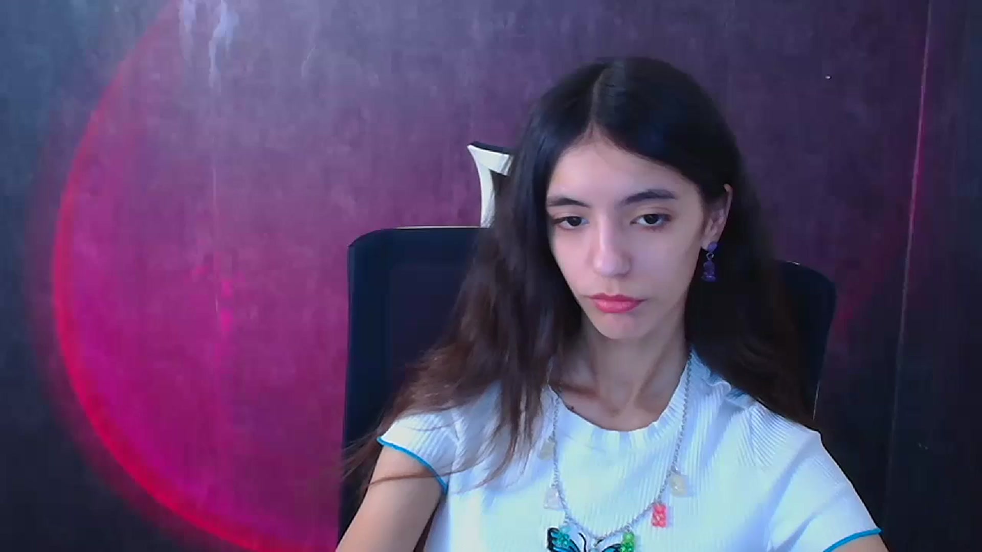 Gallery image thumbnail from Mary_lo01's myfreecams stream on, 12/26/2024, 14:01 image 10 of 20