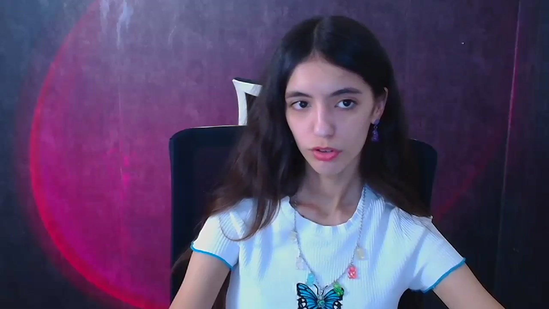 Gallery image thumbnail from Mary_lo01's myfreecams stream on, 12/26/2024, 14:01 image 7 of 20