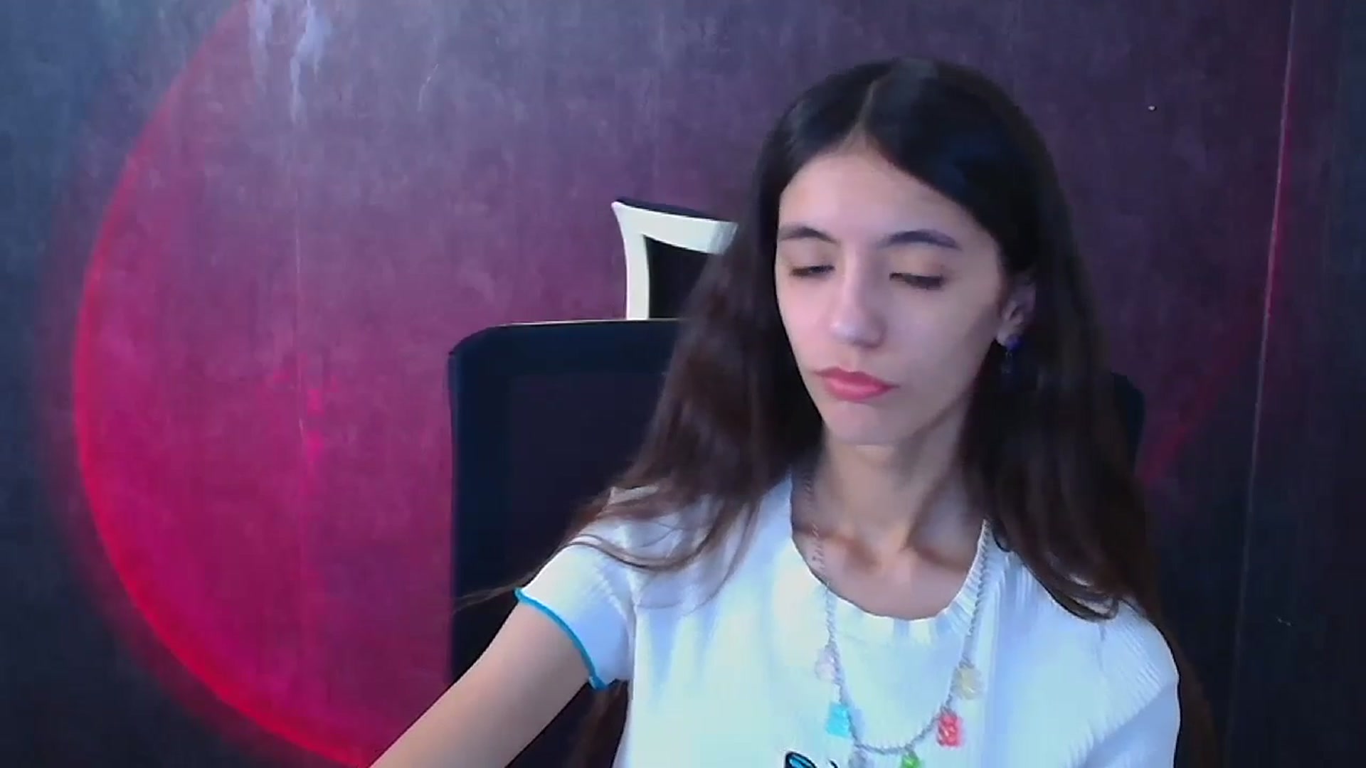 Gallery image thumbnail from Mary_lo01's myfreecams stream on, 12/26/2024, 14:01 image 15 of 20
