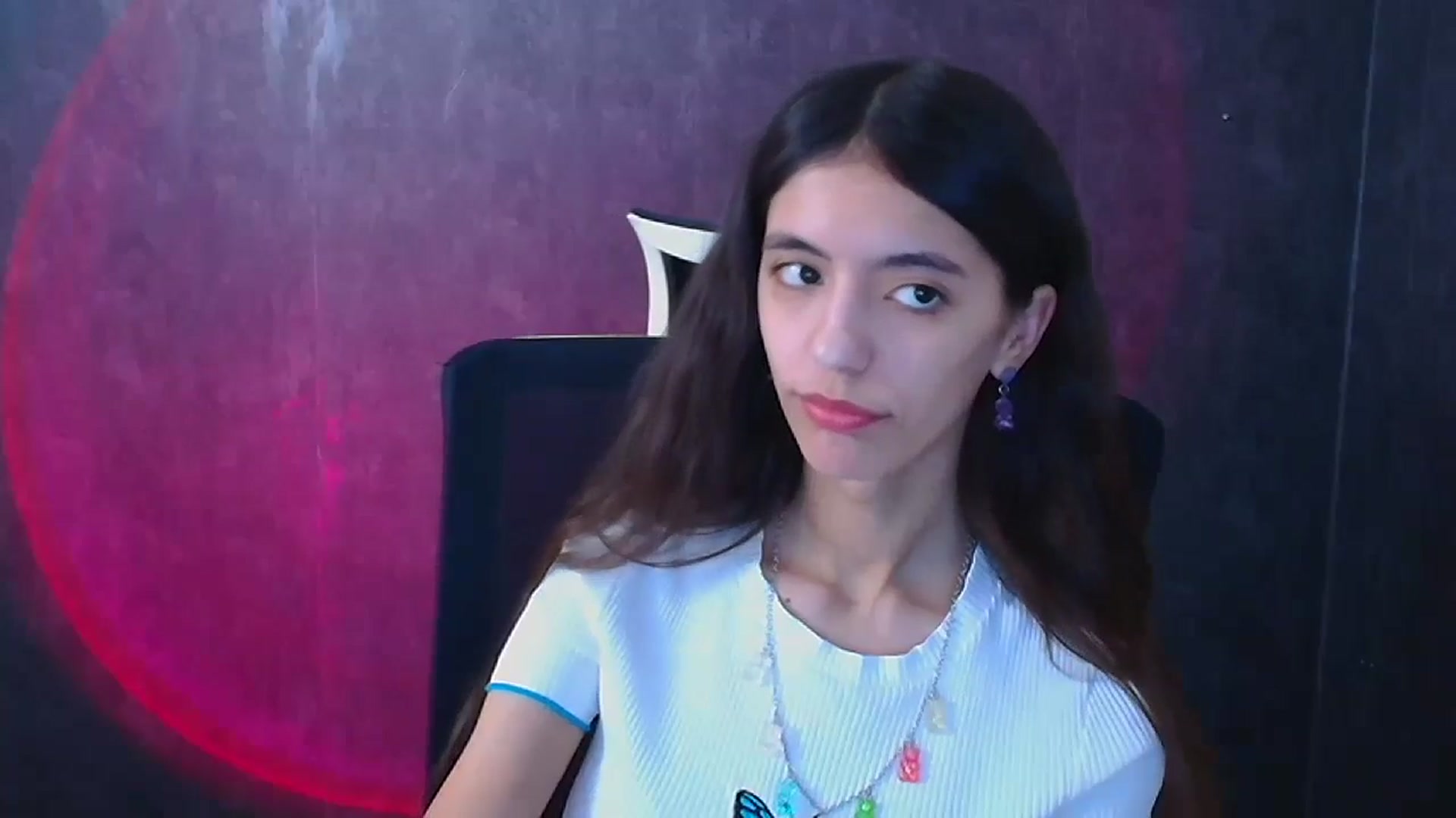 Gallery image thumbnail from Mary_lo01's myfreecams stream on, 12/26/2024, 14:49 image 15 of 20