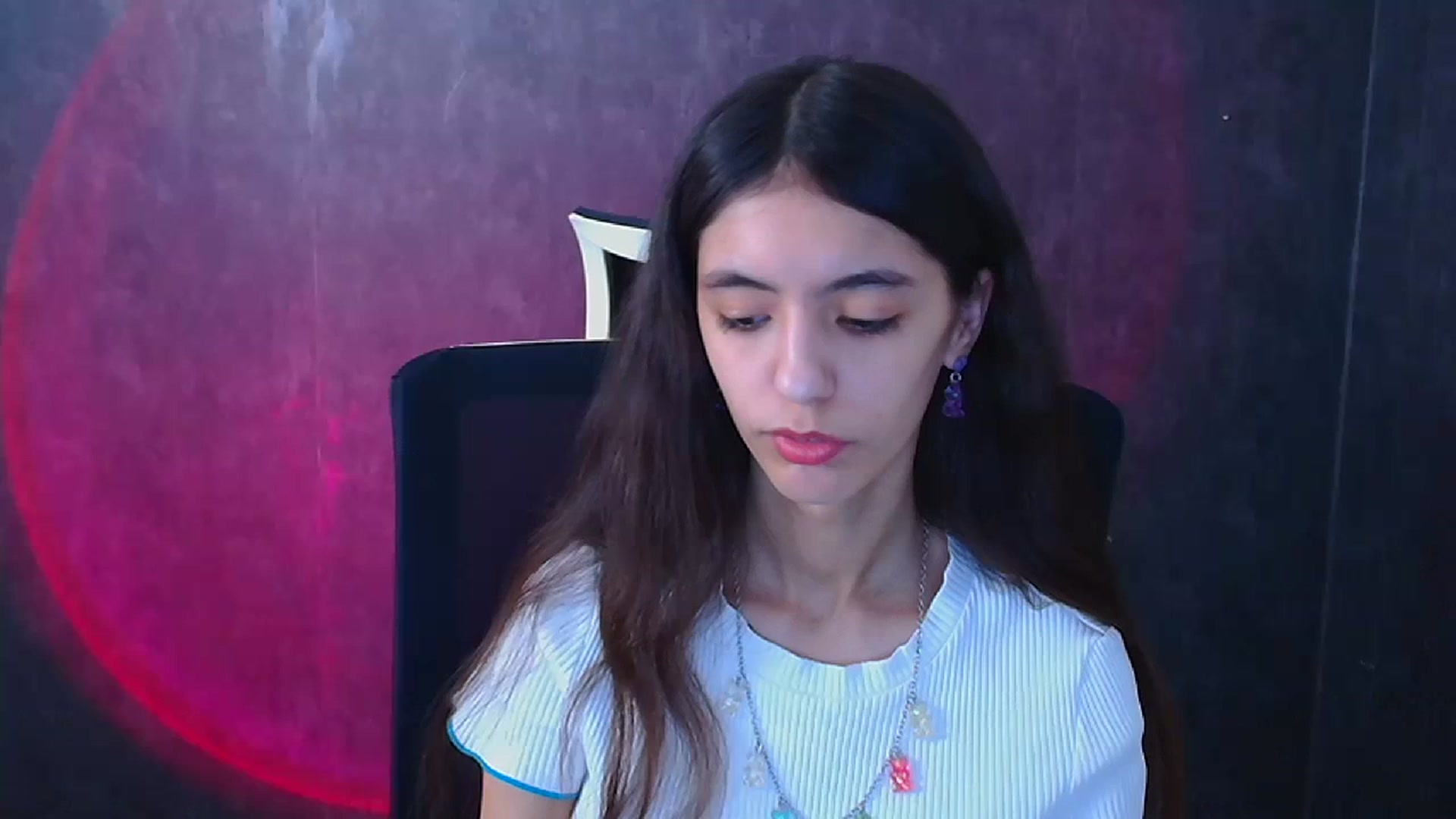 Gallery image thumbnail from Mary_lo01's myfreecams stream on, 12/26/2024, 14:49 image 1 of 20