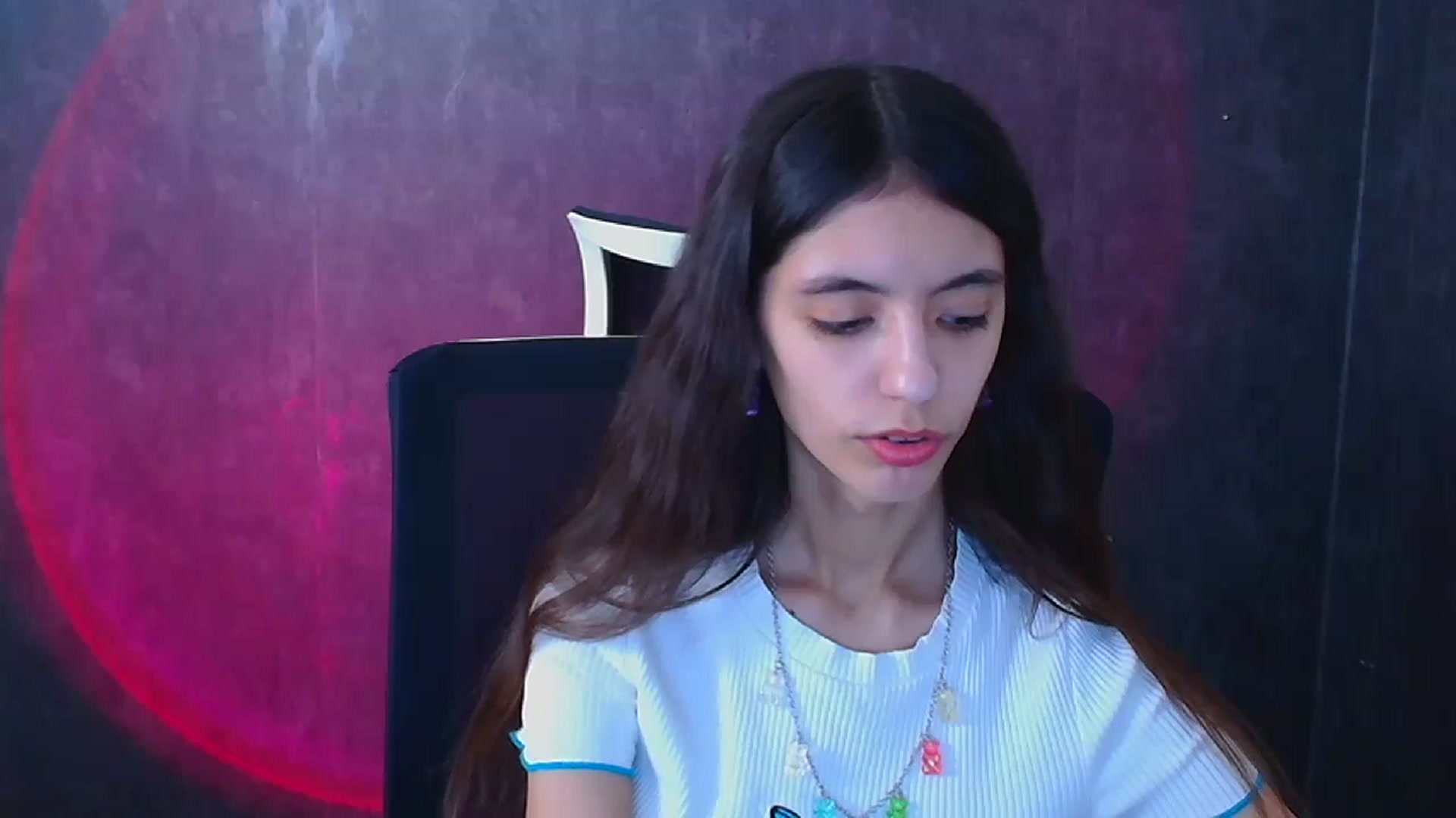 Gallery image thumbnail from Mary_lo01's myfreecams stream on, 12/26/2024, 14:49 image 16 of 20