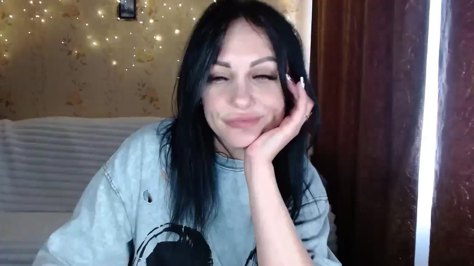 Gallery image thumbnail from Marydoll's myfreecams stream on, 05/13/2025, 13:20 image 13 of 20