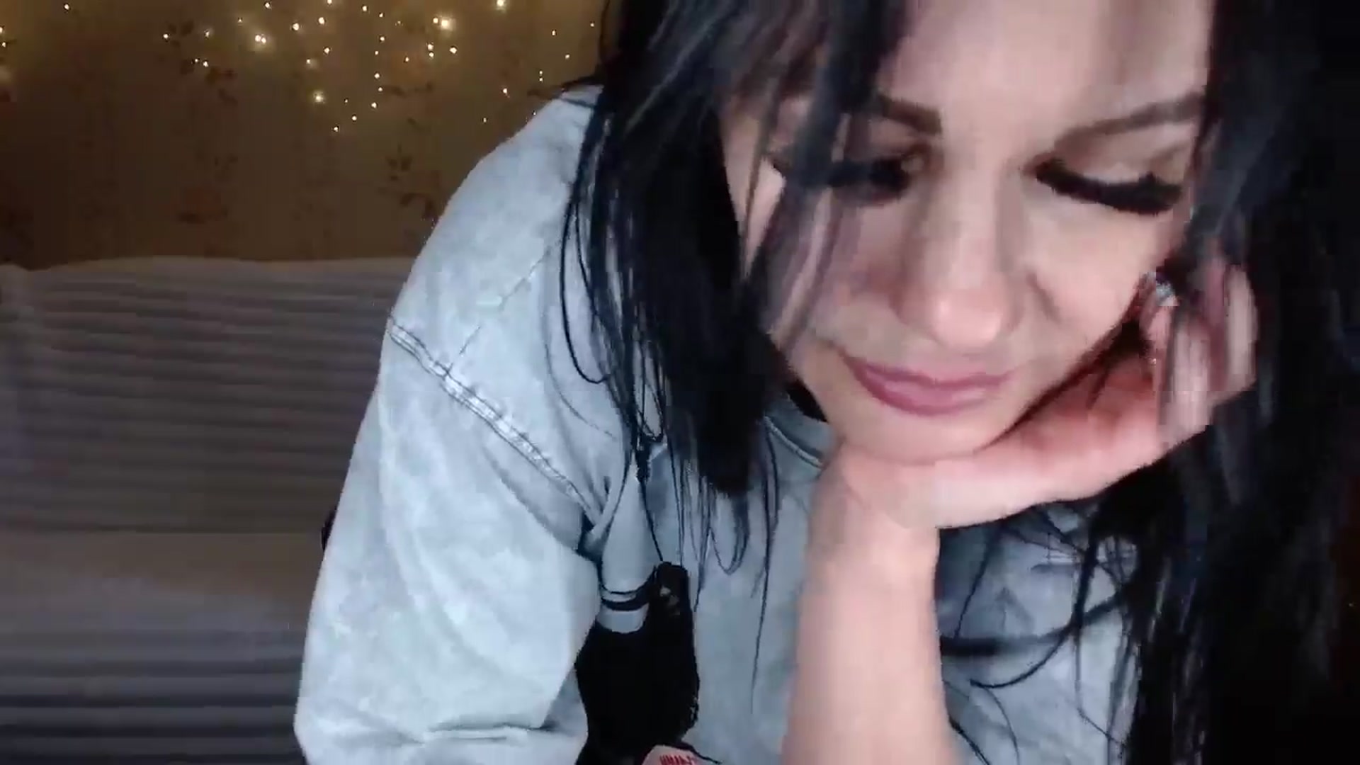 Gallery image thumbnail from Marydoll's myfreecams stream on, 05/13/2025, 13:20 image 8 of 20