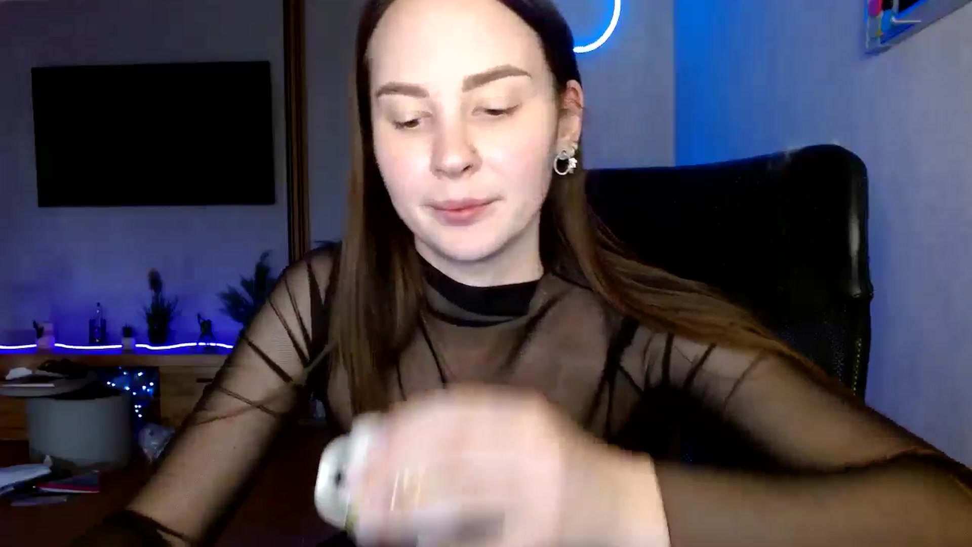 Gallery image thumbnail from Maryme_myr's myfreecams stream on, 02/17/2025, 23:58 image 15 of 20