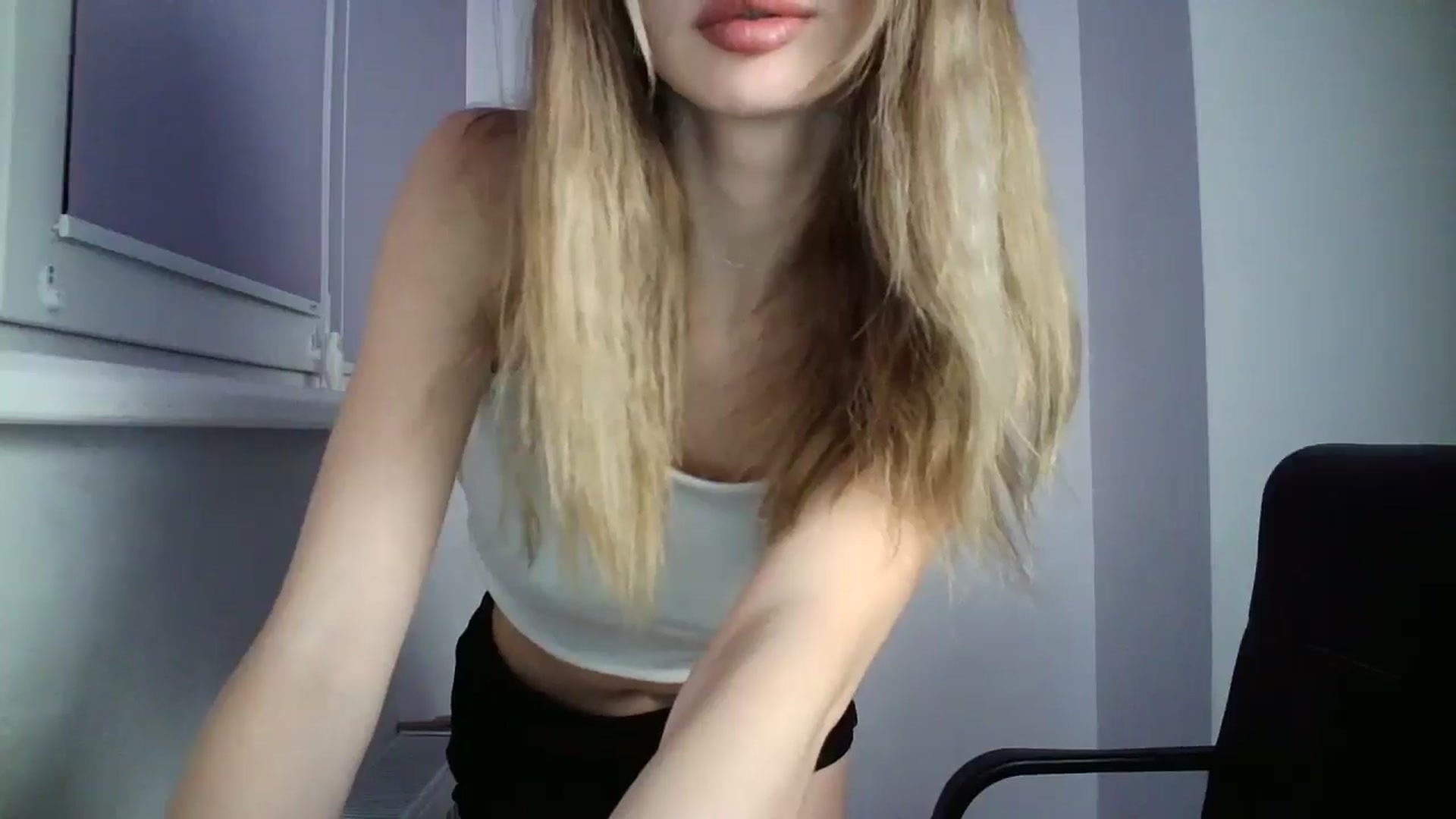 Gallery image thumbnail from MaryyCo's myfreecams stream on, 10/16/2024, 19:14 image 18 of 20