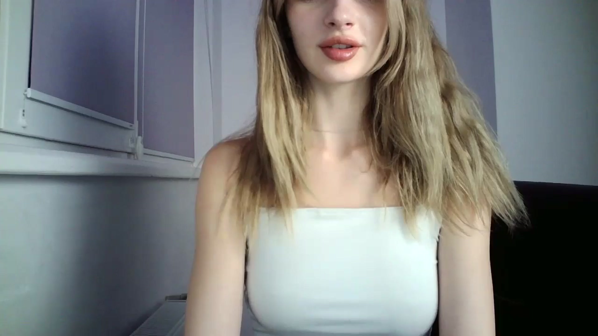 Gallery image thumbnail from MaryyCo's myfreecams stream on, 10/16/2024, 19:14 image 6 of 20