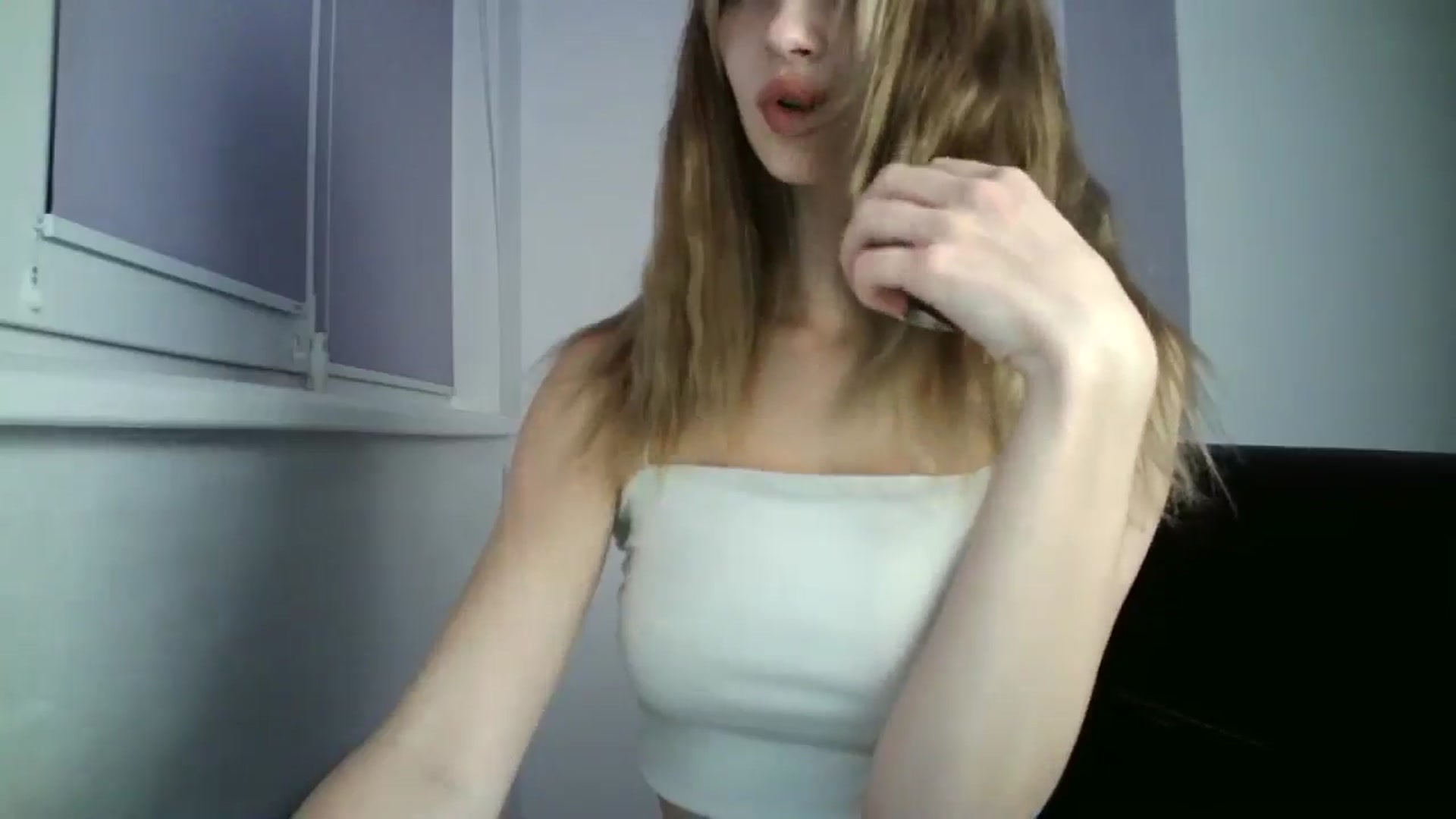 Gallery image thumbnail from MaryyCo's myfreecams stream on, 10/16/2024, 19:38 image 18 of 20