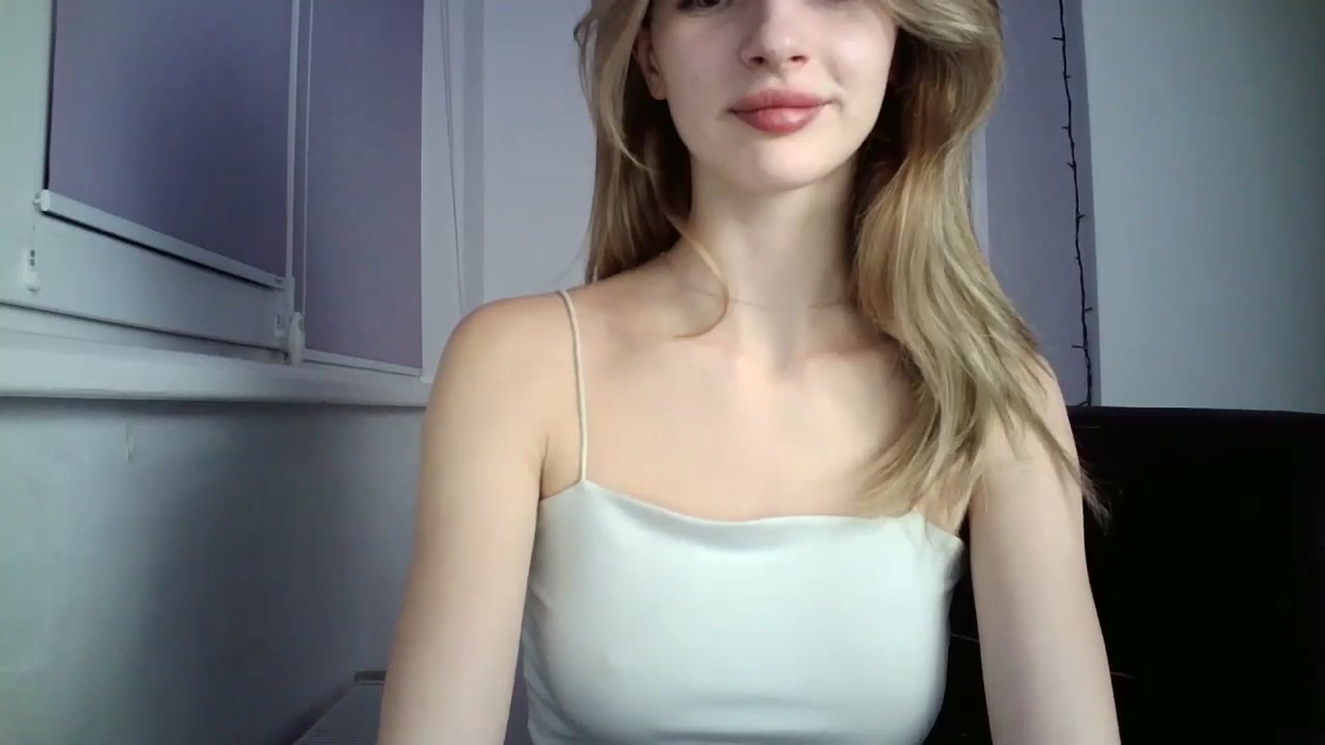Gallery image thumbnail from MaryyCo's myfreecams stream on, 11/10/2024, 18:14 image 4 of 20