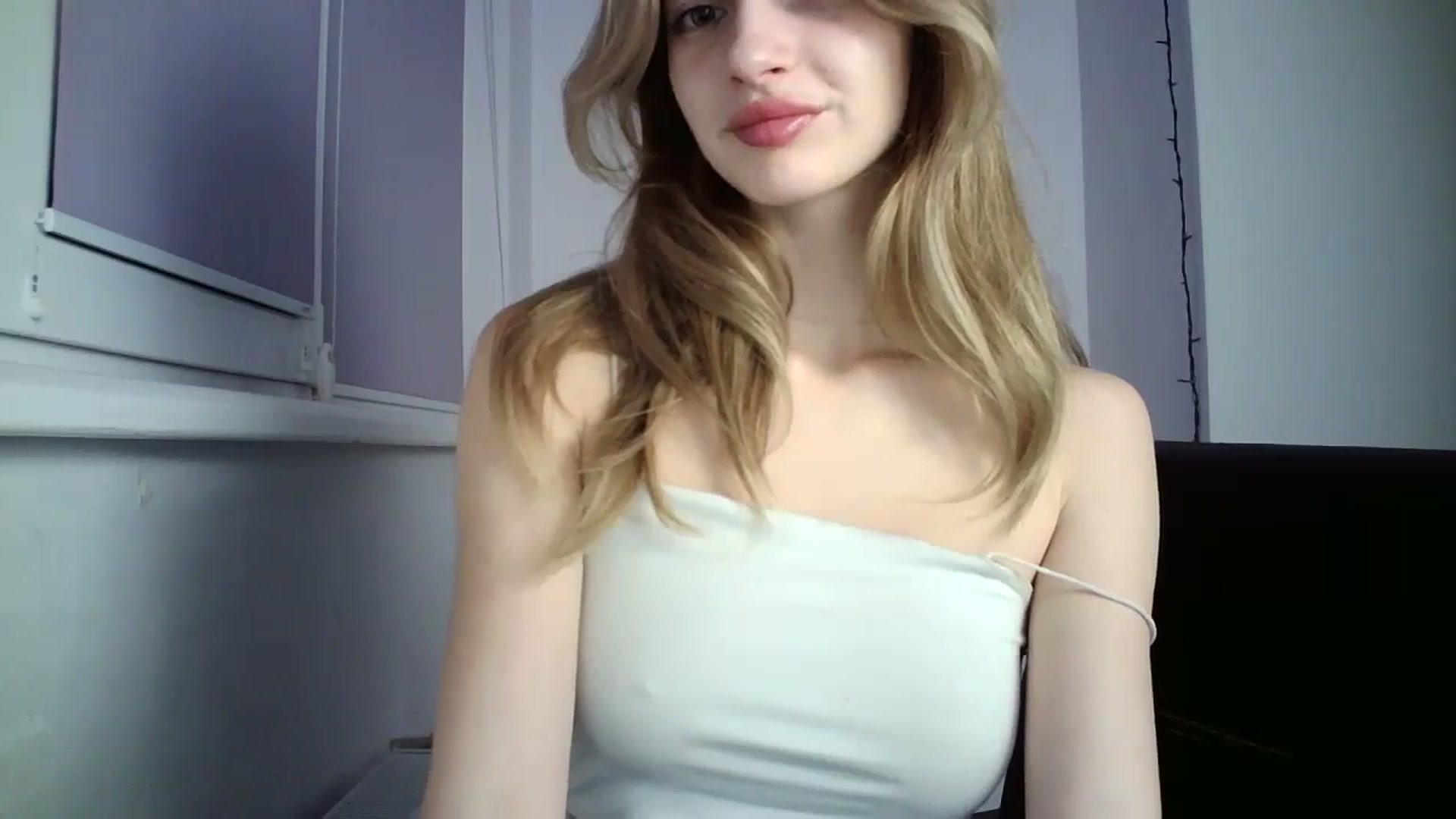 Gallery image thumbnail from MaryyCo's myfreecams stream on, 11/10/2024, 18:14 image 16 of 20