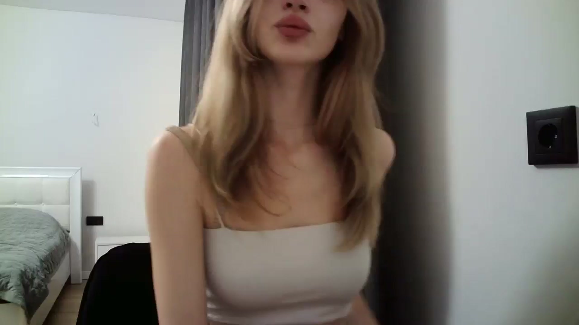 Gallery image thumbnail from MaryyCo's myfreecams stream on, 12/10/2024, 19:40 image 8 of 20
