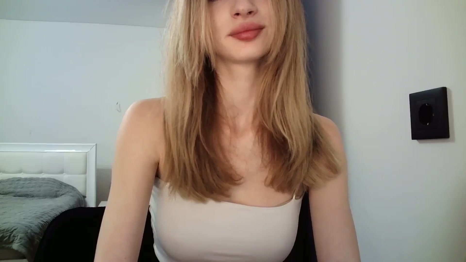 Gallery image thumbnail from MaryyCo's myfreecams stream on, 12/28/2024, 10:48 image 16 of 20