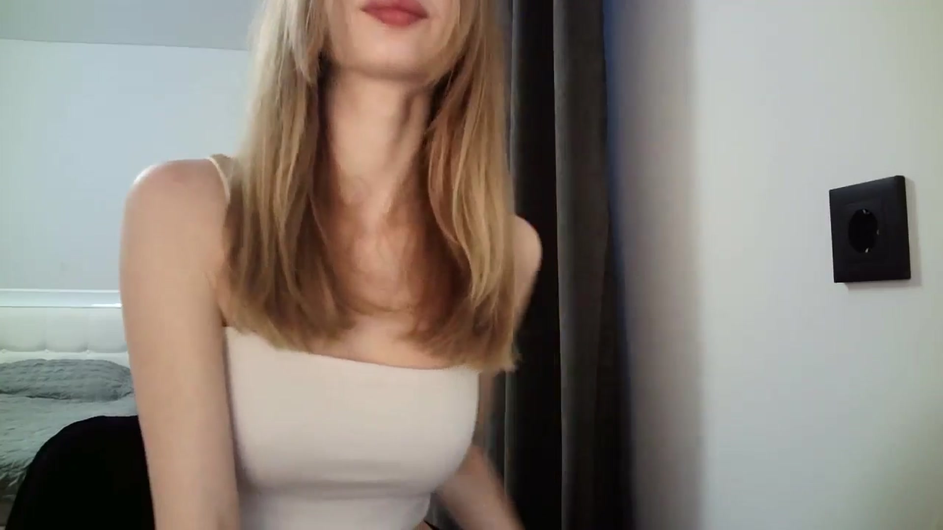 Gallery image thumbnail from MaryyCo's myfreecams stream on, 12/28/2024, 10:48 image 12 of 20