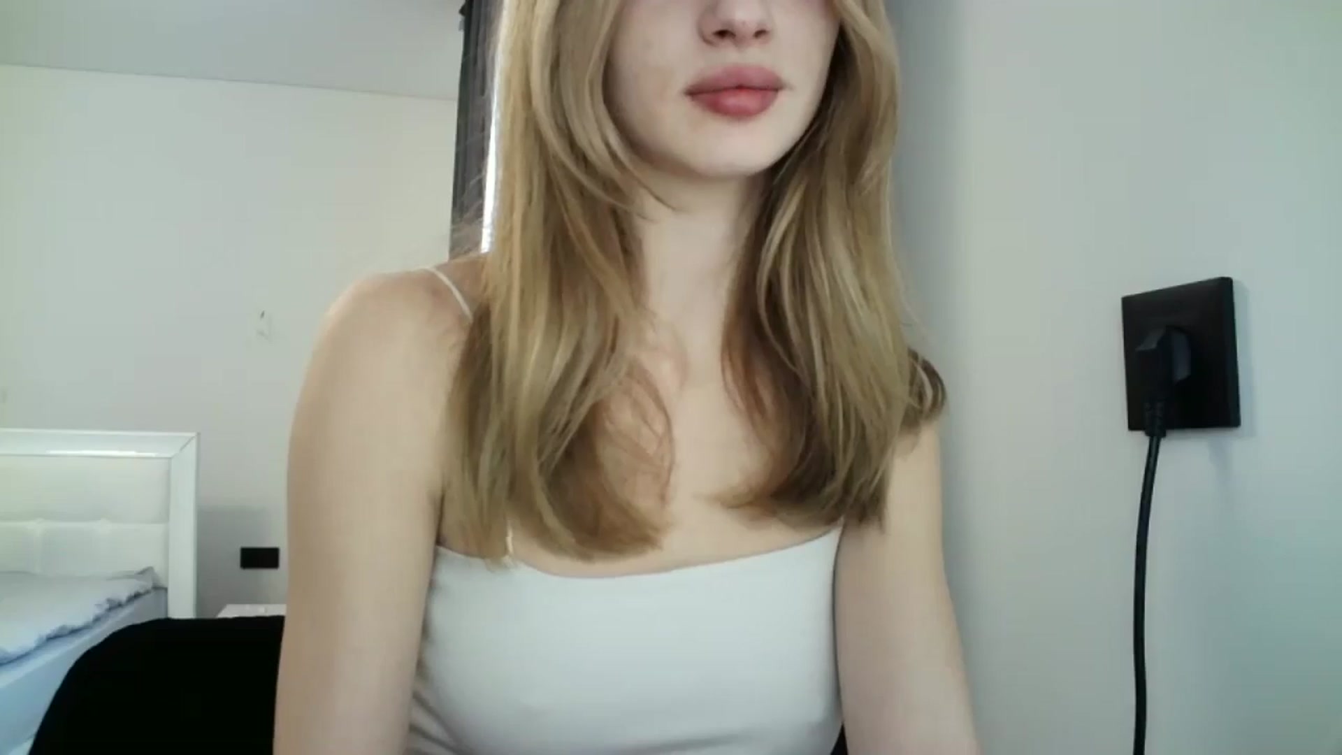 Gallery image thumbnail from MaryyCo's myfreecams stream on, 12/31/2024, 10:25 image 9 of 20