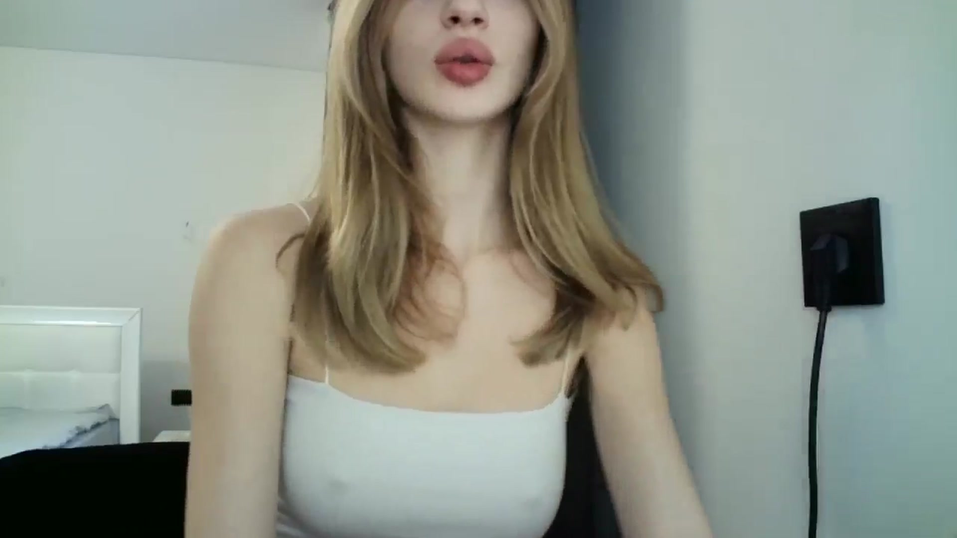 Gallery image thumbnail from MaryyCo's myfreecams stream on, 12/31/2024, 10:25 image 13 of 20