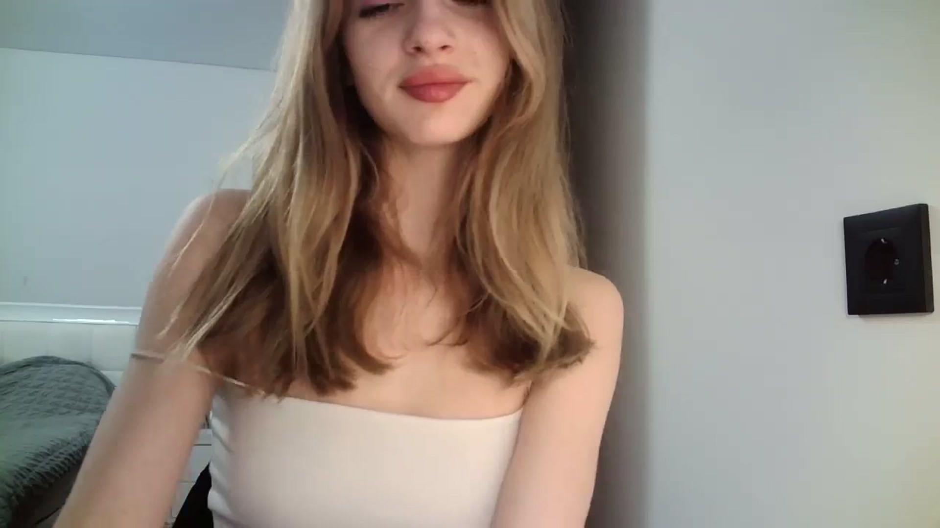 Gallery image thumbnail from MaryyCo's myfreecams stream on, 01/01/2025, 19:02 image 7 of 20