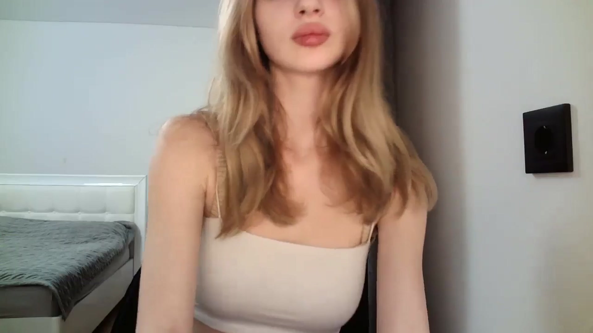 Gallery image thumbnail from MaryyCo's myfreecams stream on, 01/02/2025, 18:59 image 5 of 20