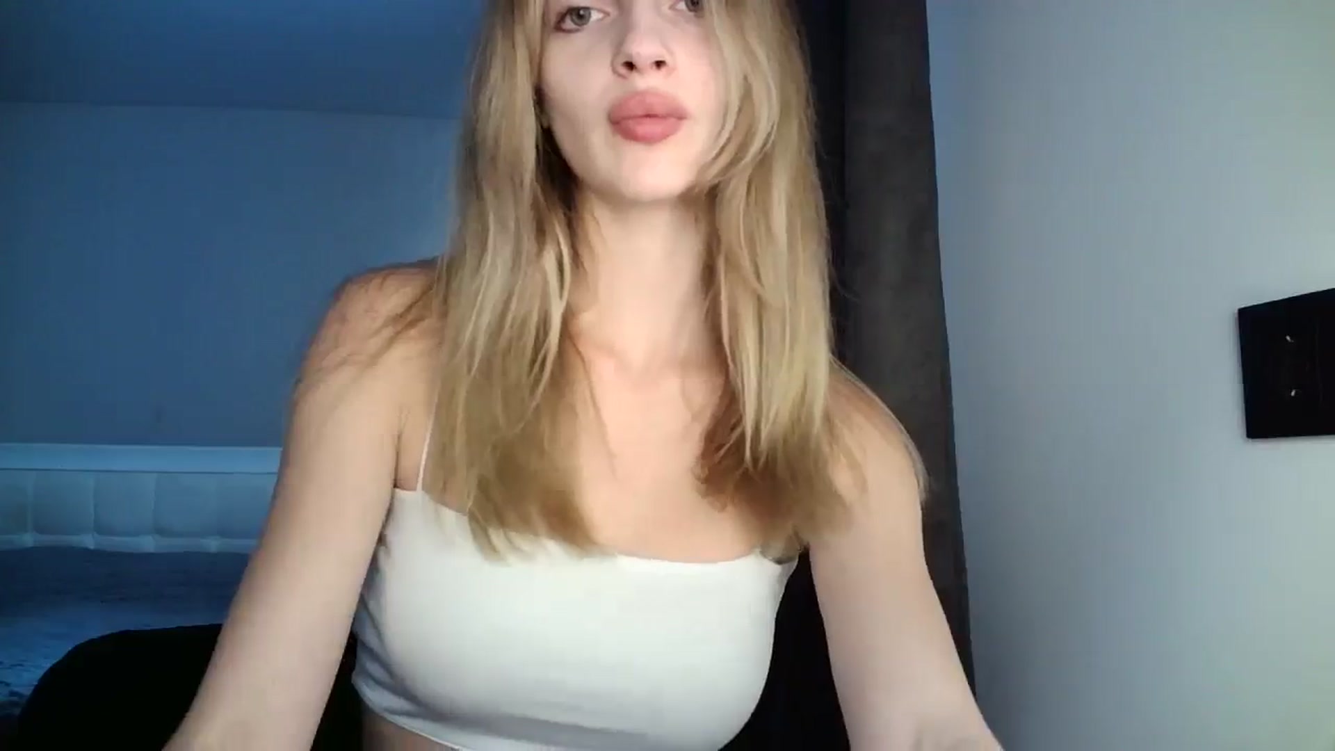 Gallery image thumbnail from MaryyCo's myfreecams stream on, 01/20/2025, 13:31 image 13 of 20