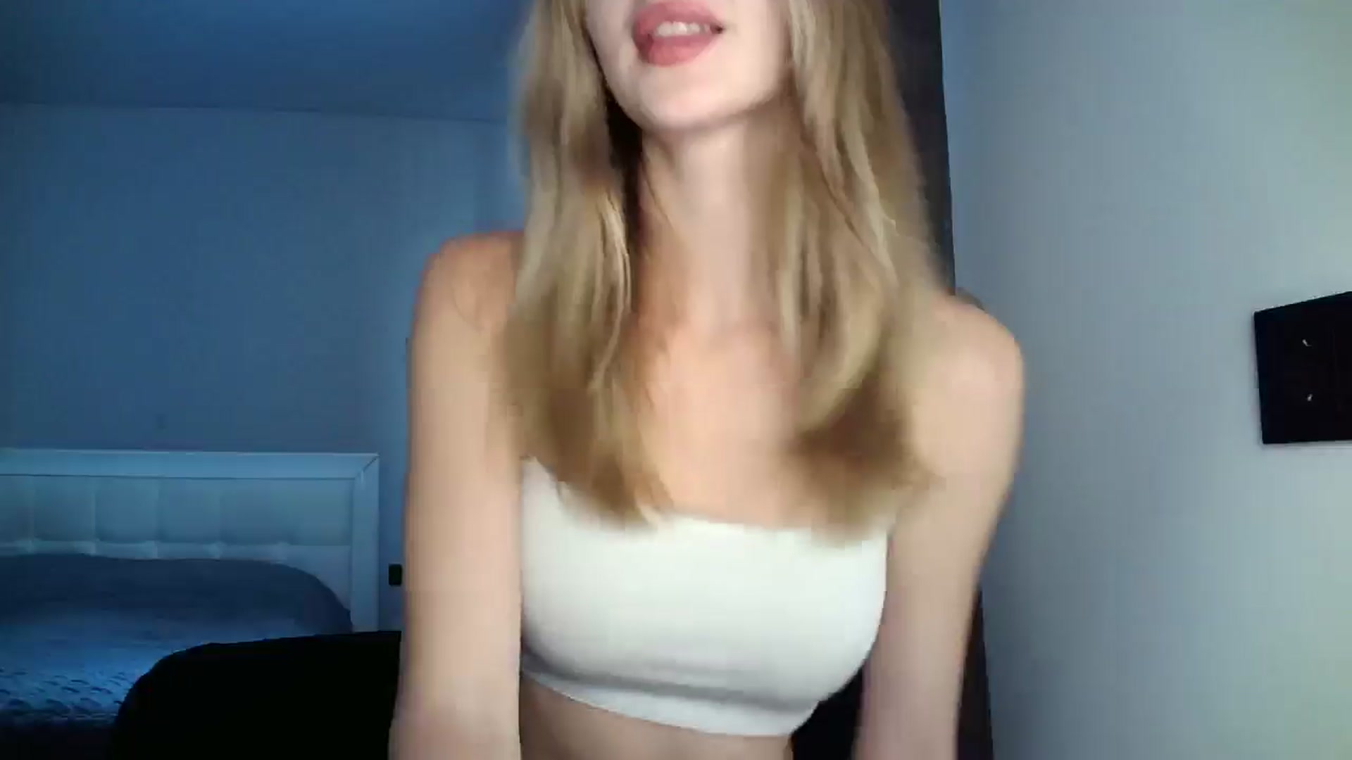 Gallery image thumbnail from MaryyCo's myfreecams stream on, 01/20/2025, 13:31 image 17 of 20