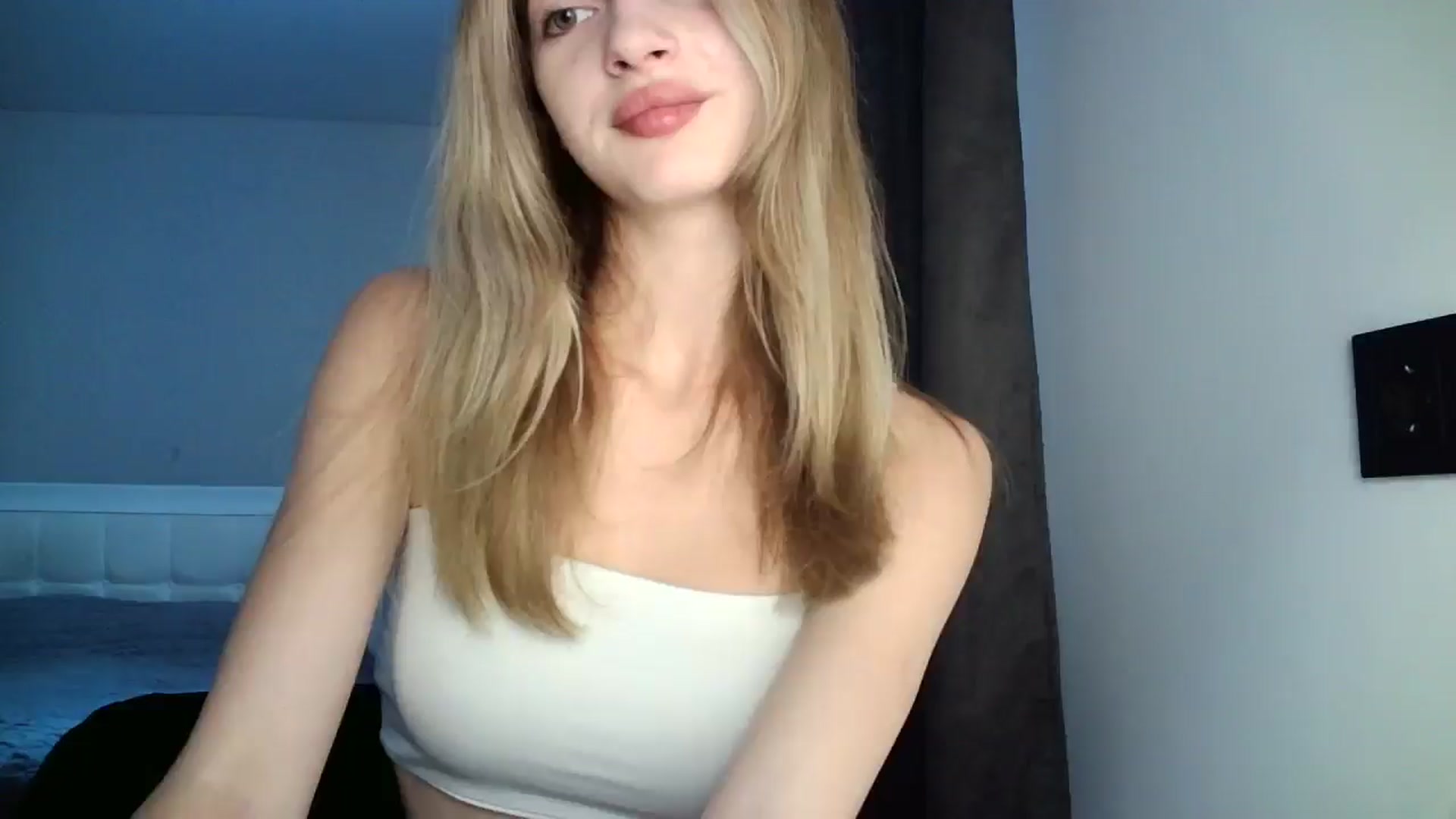 Gallery image thumbnail from MaryyCo's myfreecams stream on, 01/20/2025, 13:31 image 8 of 20