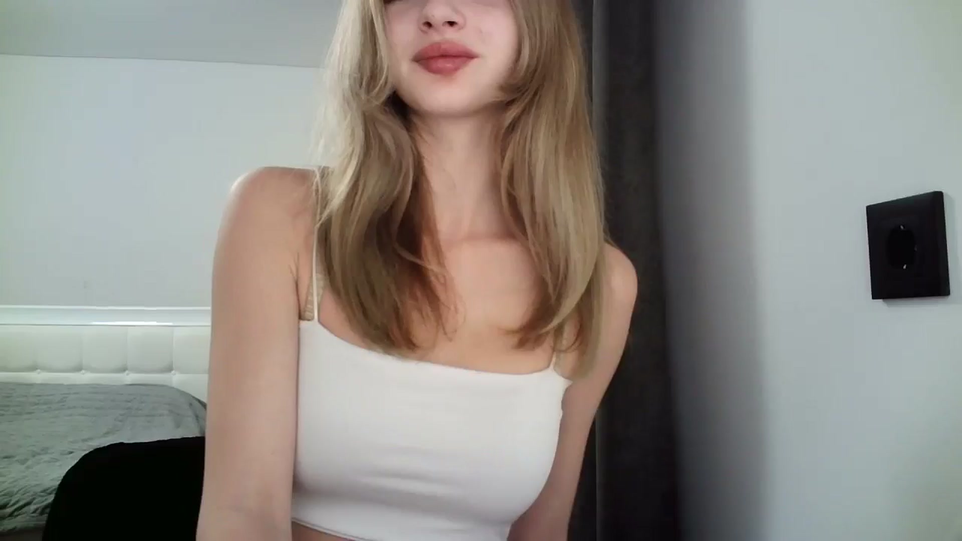 Gallery image thumbnail from MaryyCo's myfreecams stream on, 01/21/2025, 16:23 image 13 of 20