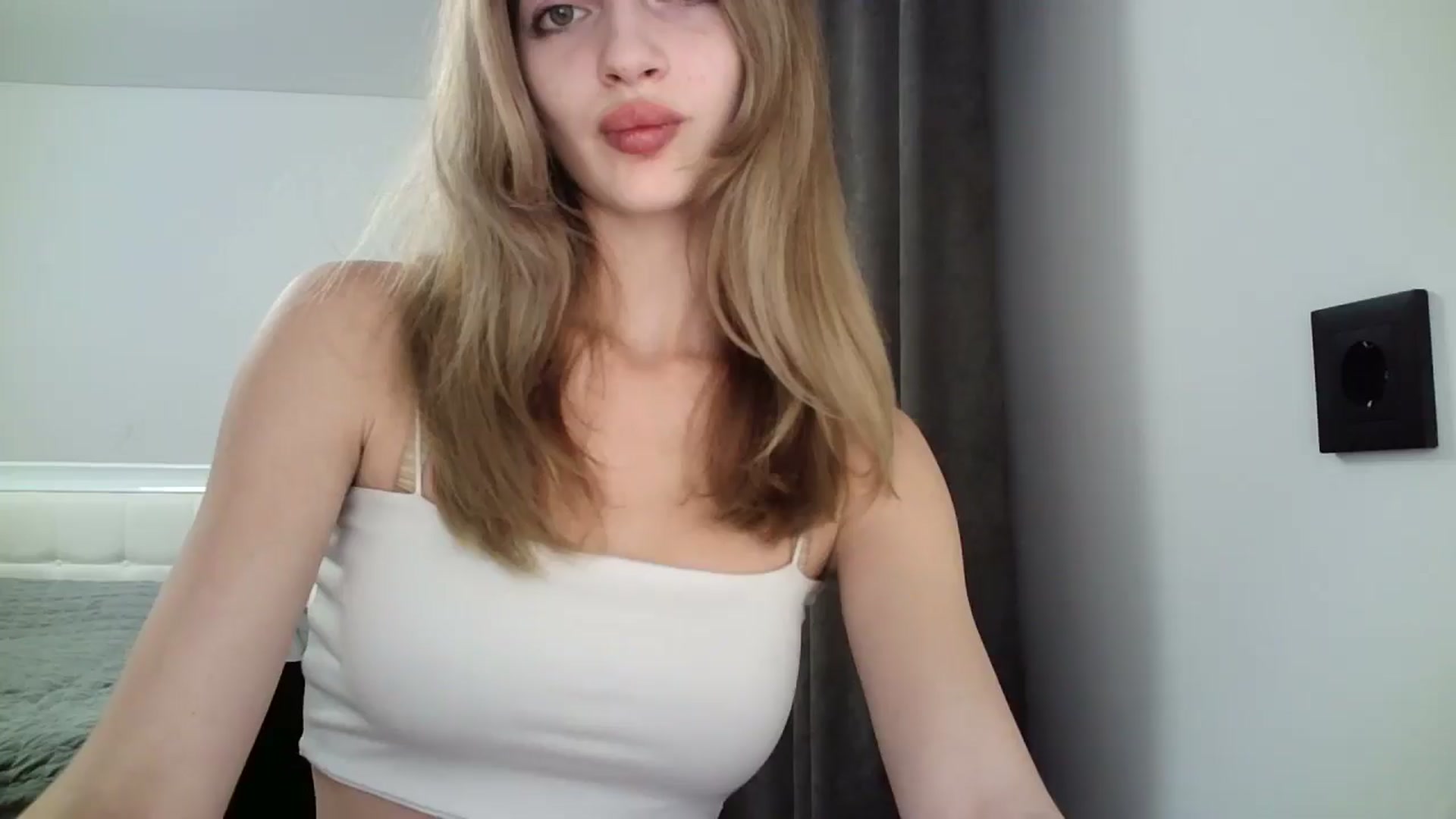 Gallery image thumbnail from MaryyCo's myfreecams stream on, 01/21/2025, 16:23 image 16 of 20