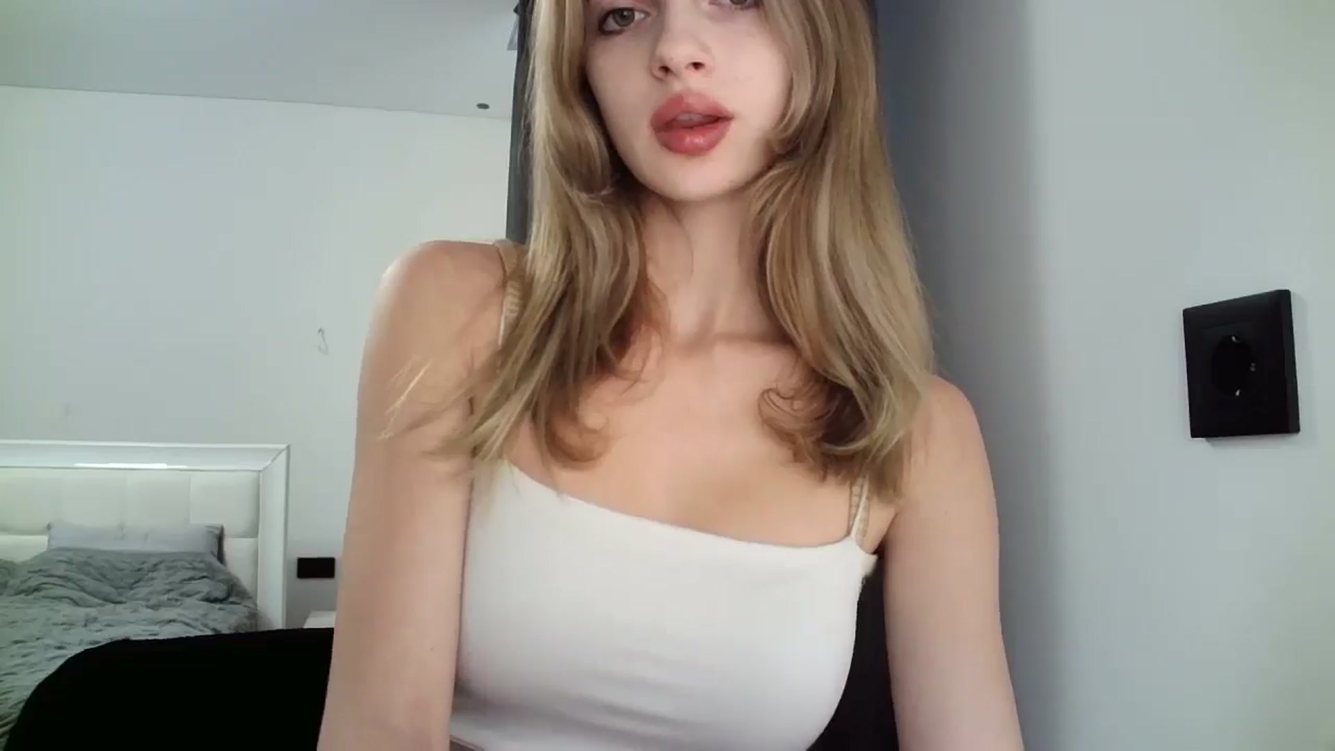 Gallery image thumbnail from MaryyCo's myfreecams stream on, 01/22/2025, 14:02 image 11 of 20