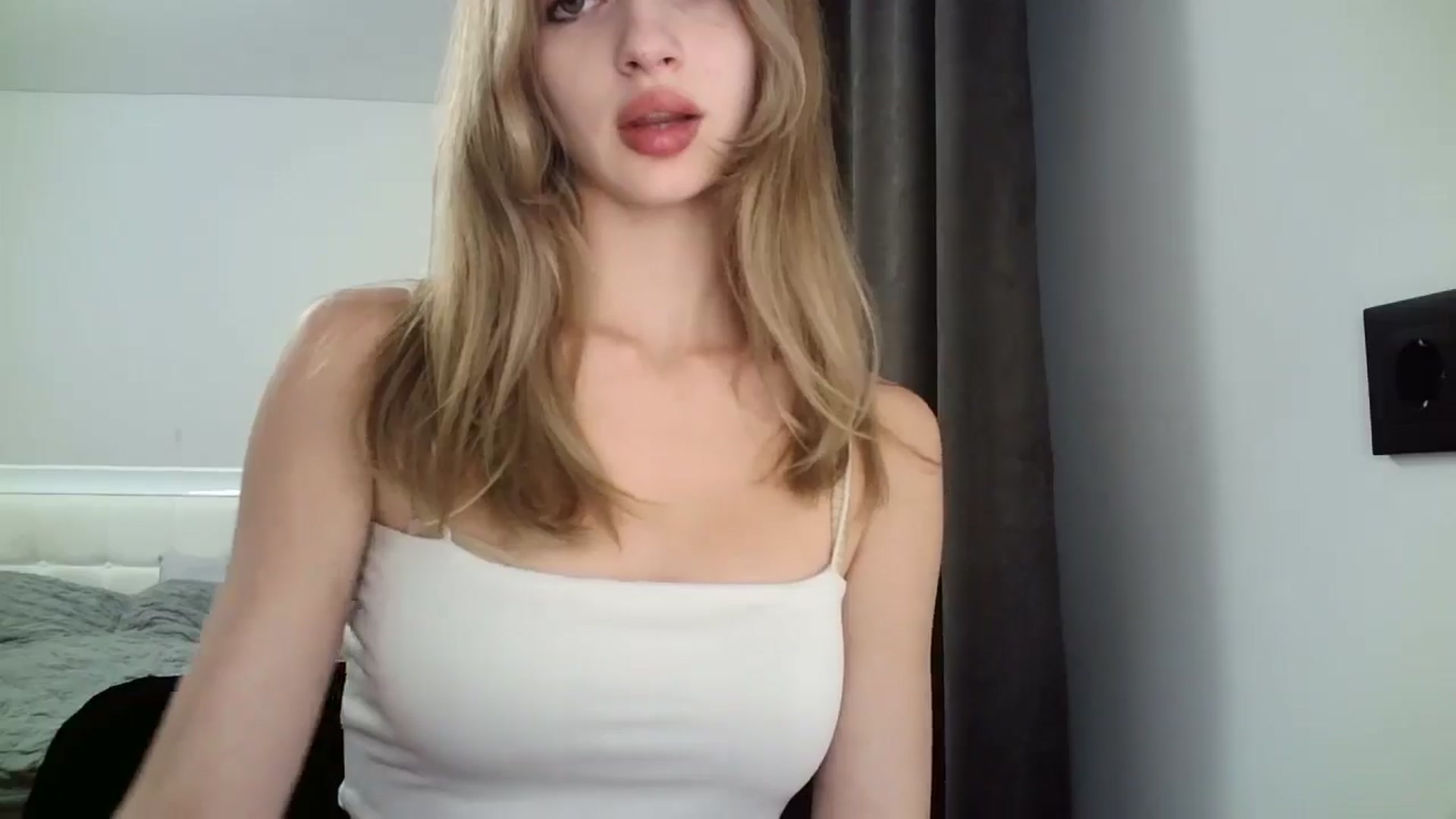 Gallery image thumbnail from MaryyCo's myfreecams stream on, 01/22/2025, 14:37 image 12 of 20
