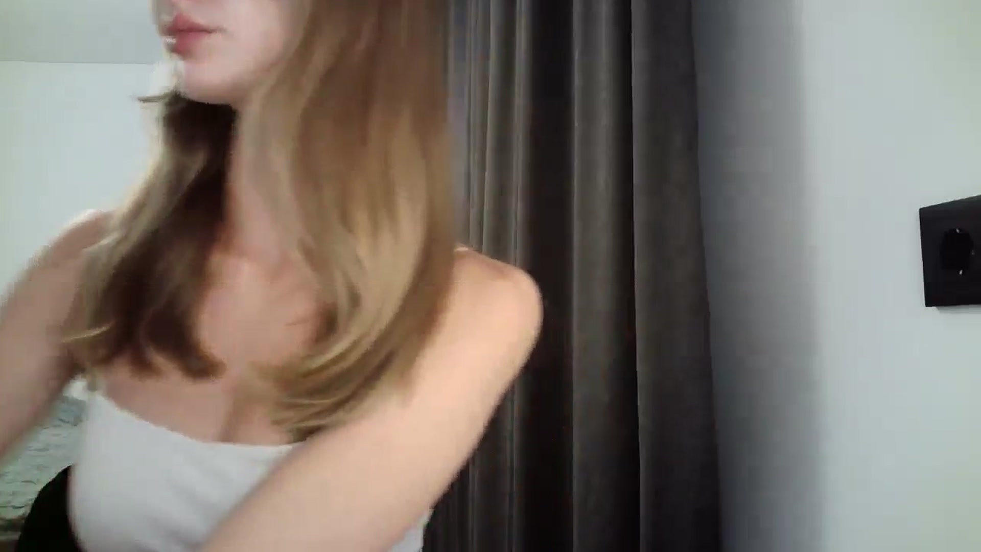 Gallery image thumbnail from MaryyCo's myfreecams stream on, 01/22/2025, 14:37 image 17 of 20