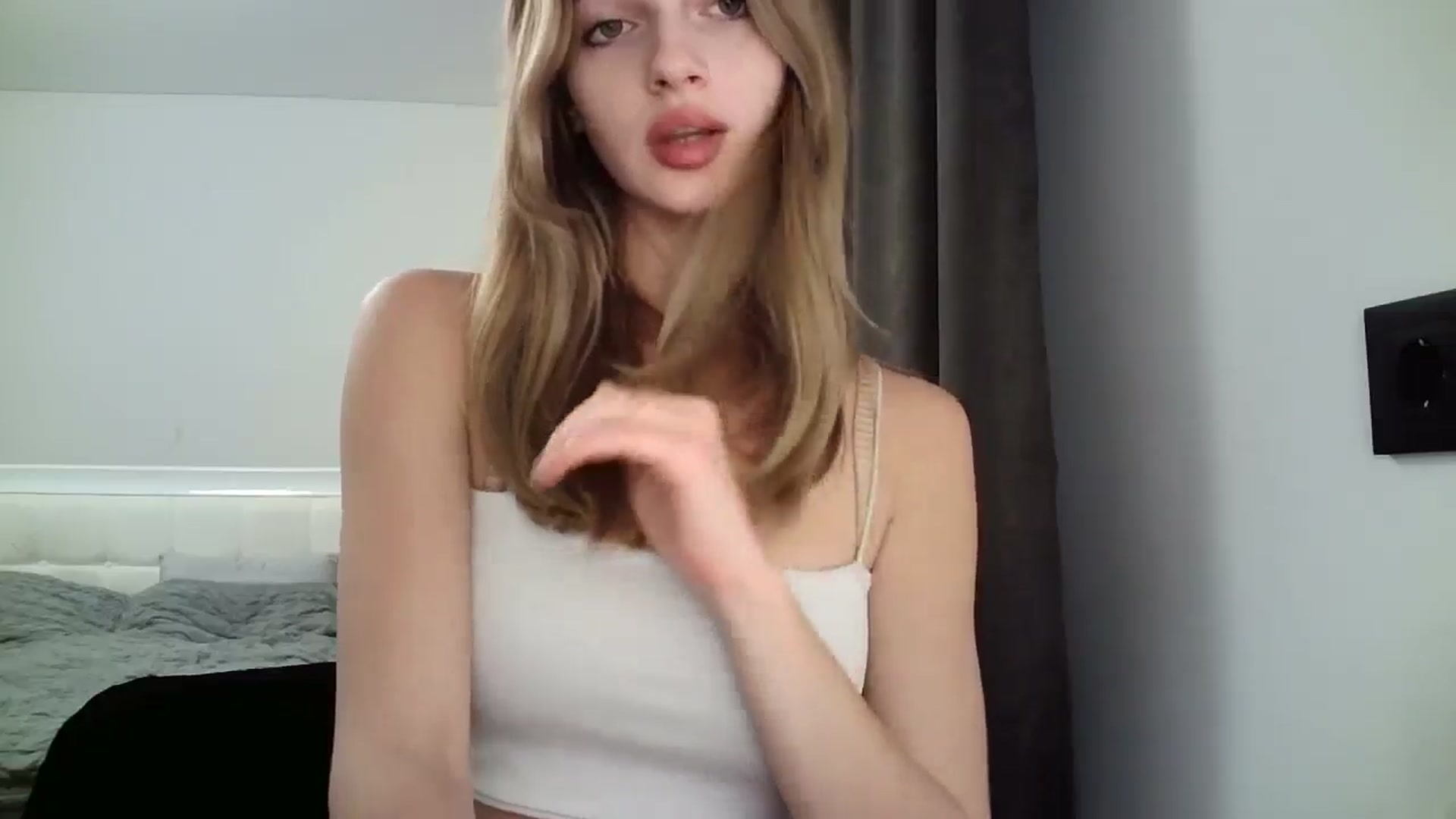 Gallery image thumbnail from MaryyCo's myfreecams stream on, 01/22/2025, 14:37 image 15 of 20
