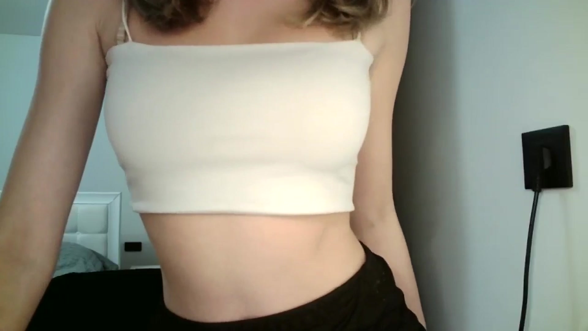 Gallery image thumbnail from MaryyCo's myfreecams stream on, 01/22/2025, 19:00 image 8 of 20